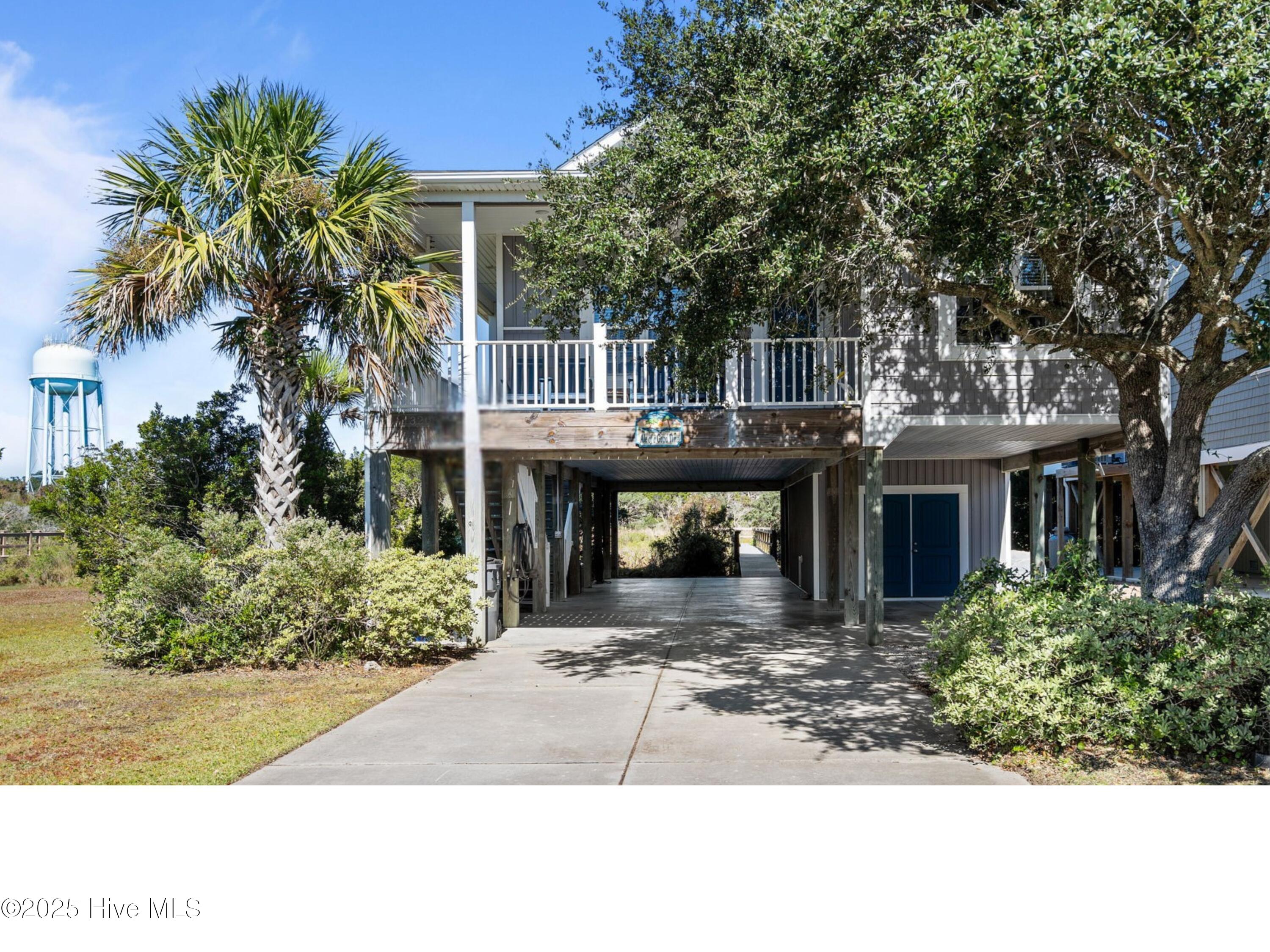3208 E Pelican Drive Property Photo 1