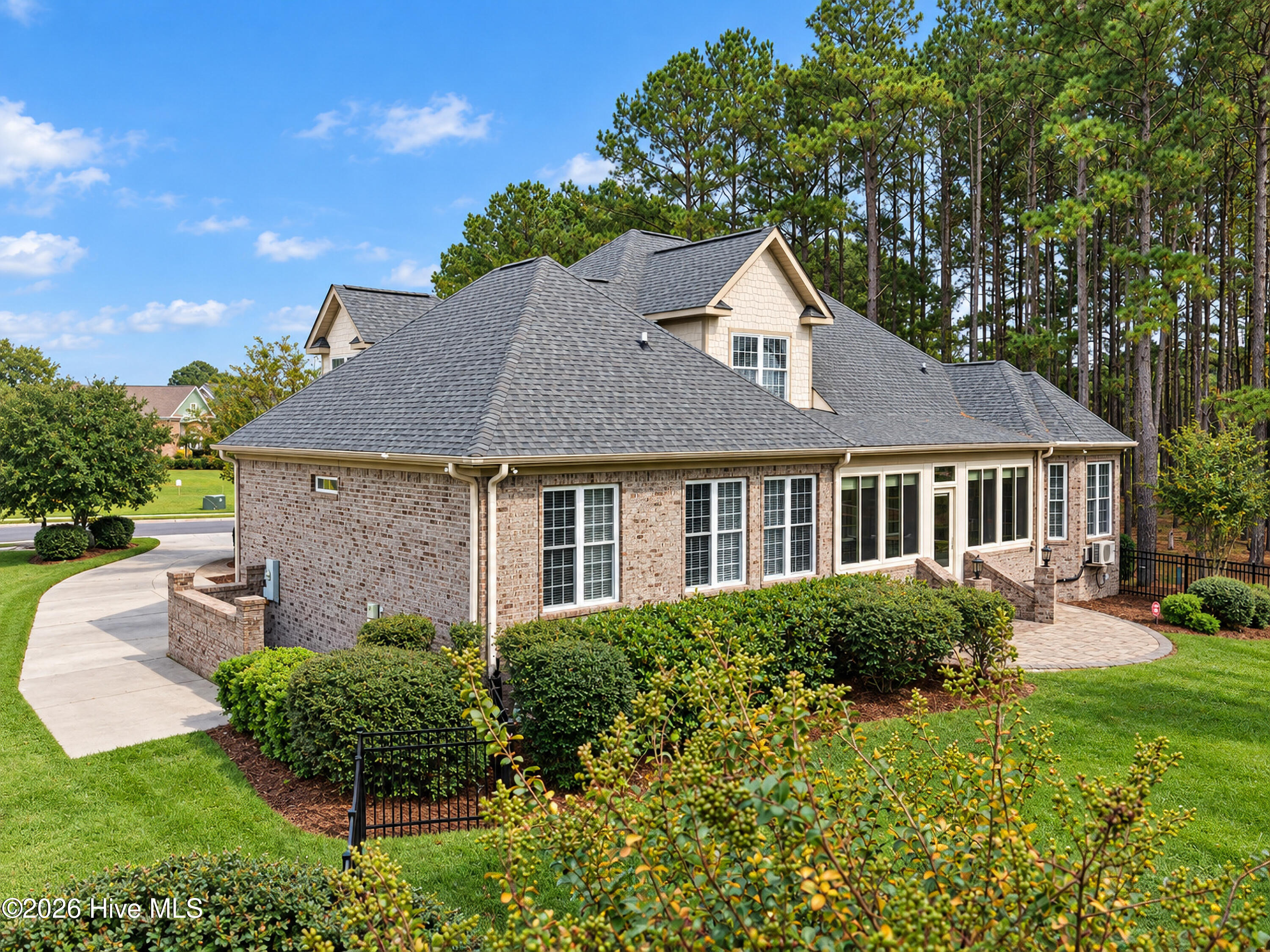 433 Crow Creek Drive Nw Property Photo 6