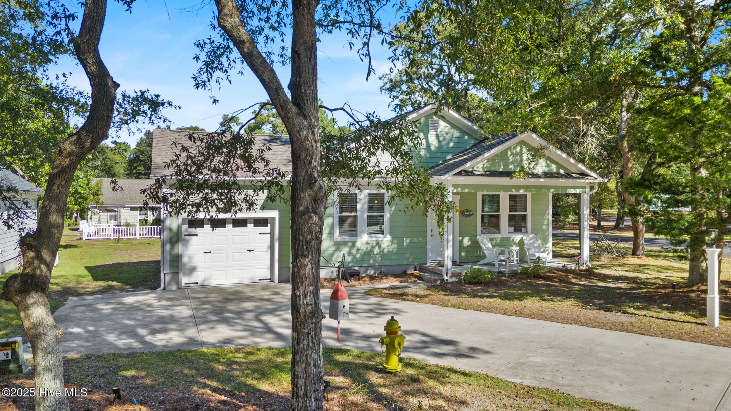 696 Folly Drive Property Photo 5