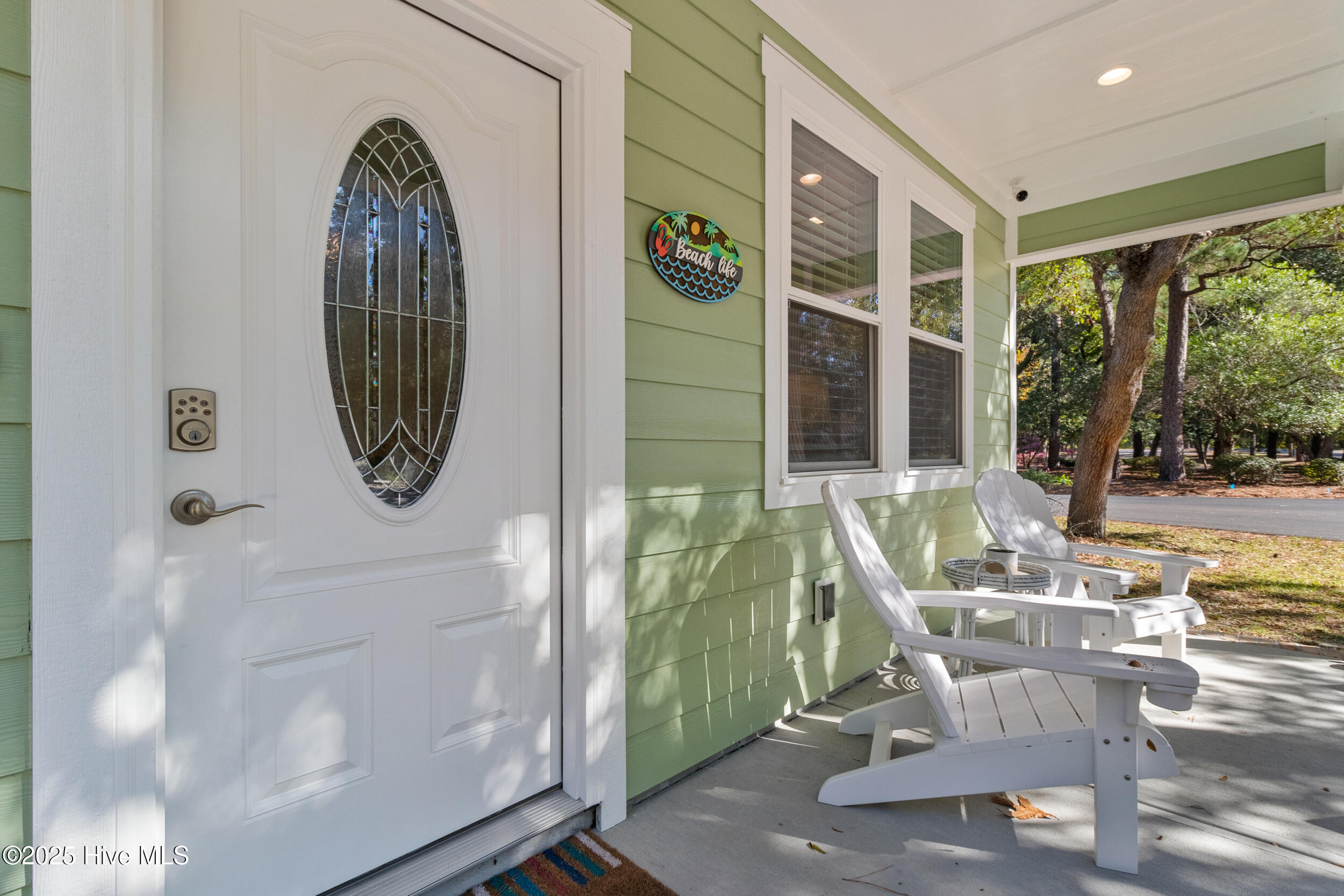 696 Folly Drive Property Photo 7