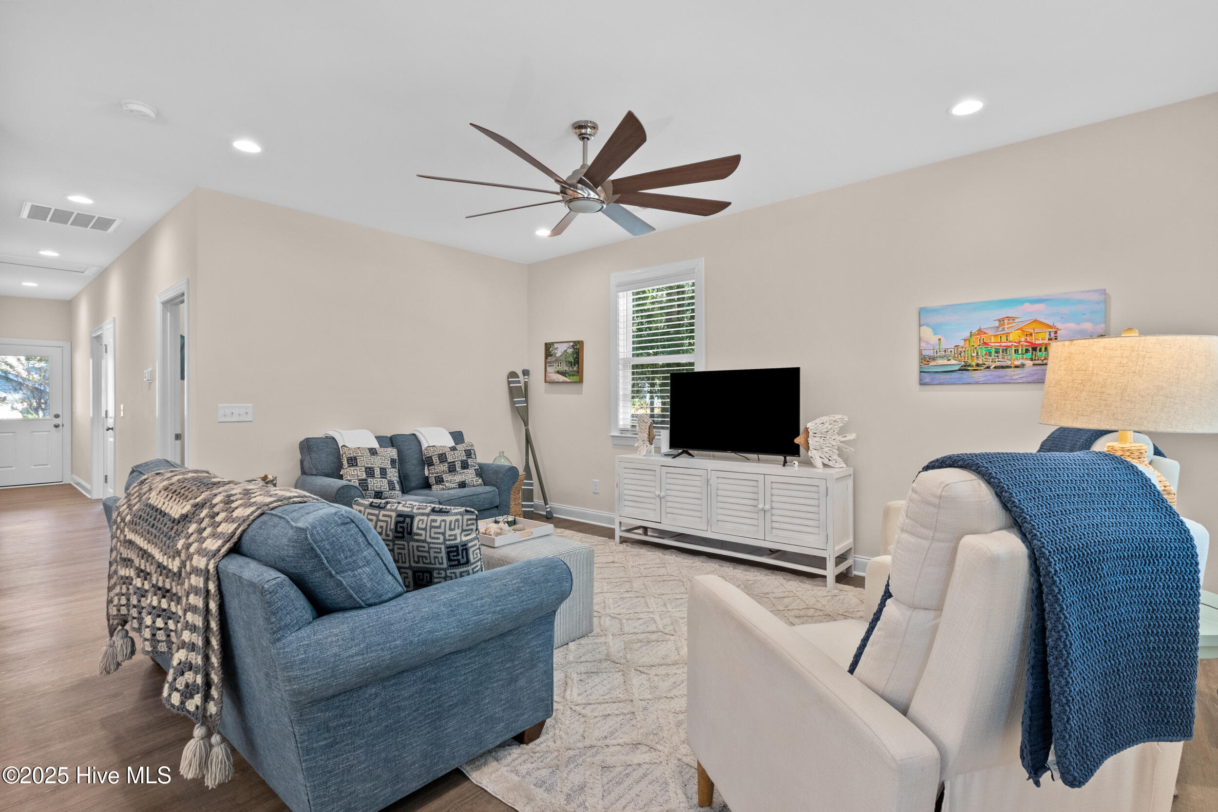 696 Folly Drive Property Photo 9