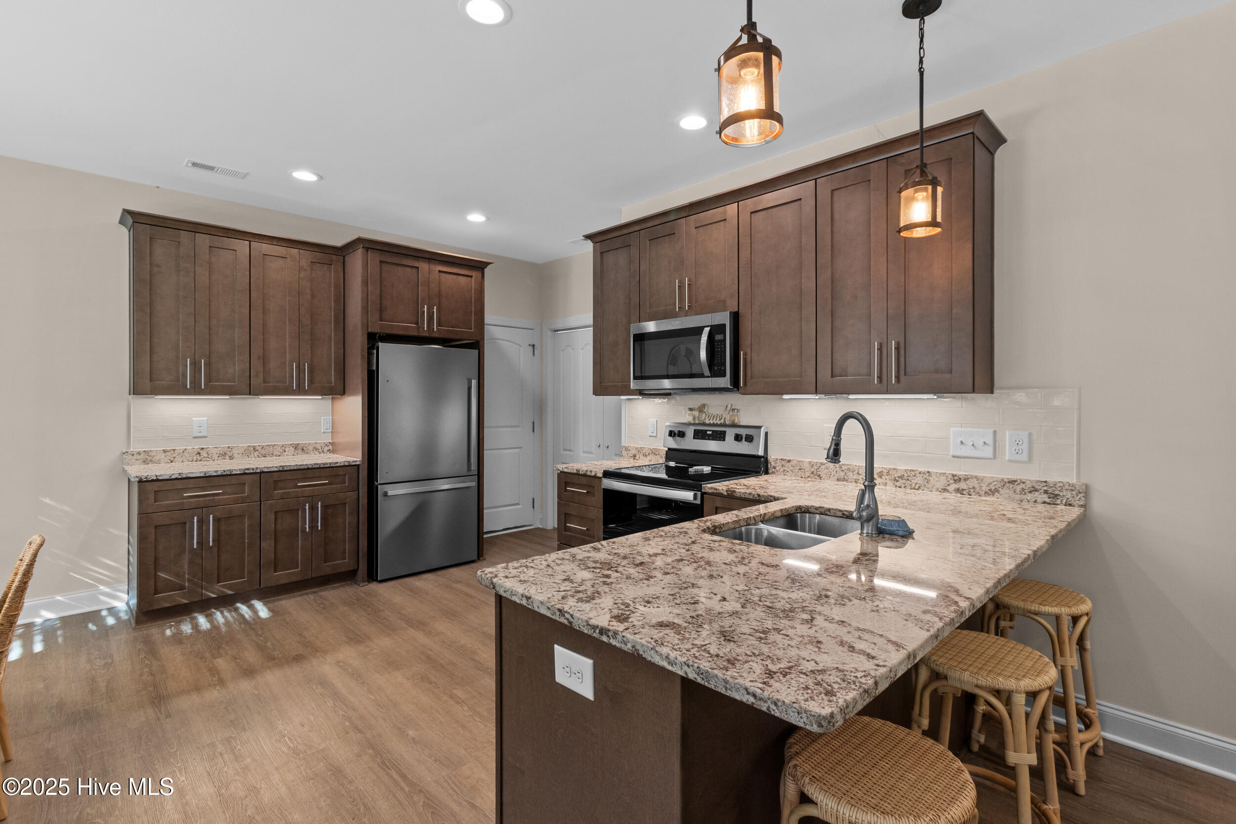 696 Folly Drive Property Photo 12