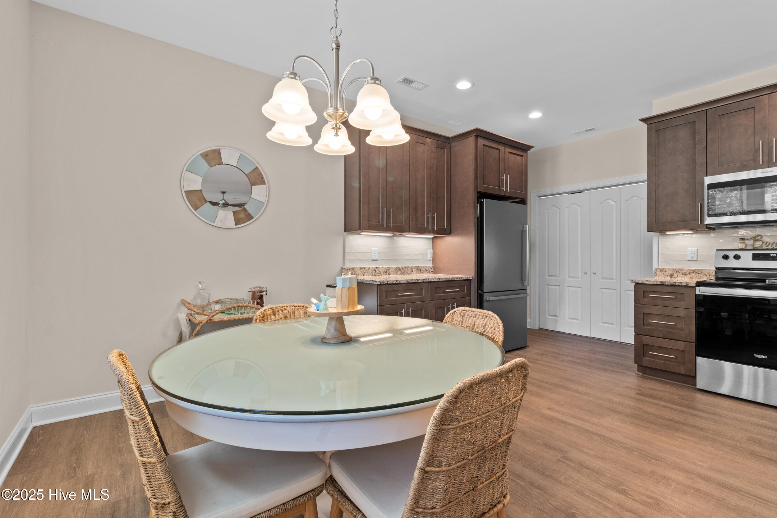 696 Folly Drive Property Photo 15