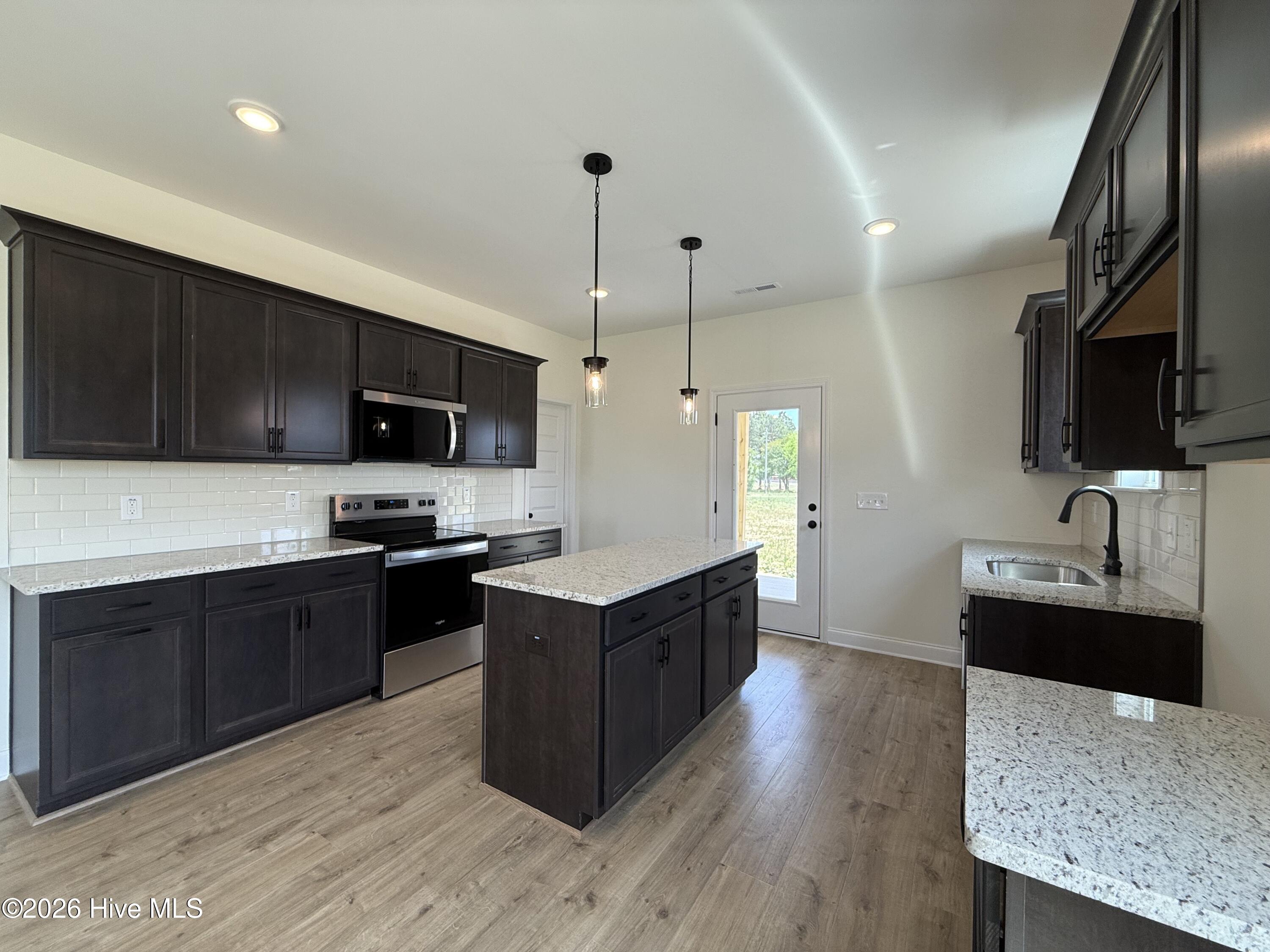 87 Sundrops Trail Property Photo 6
