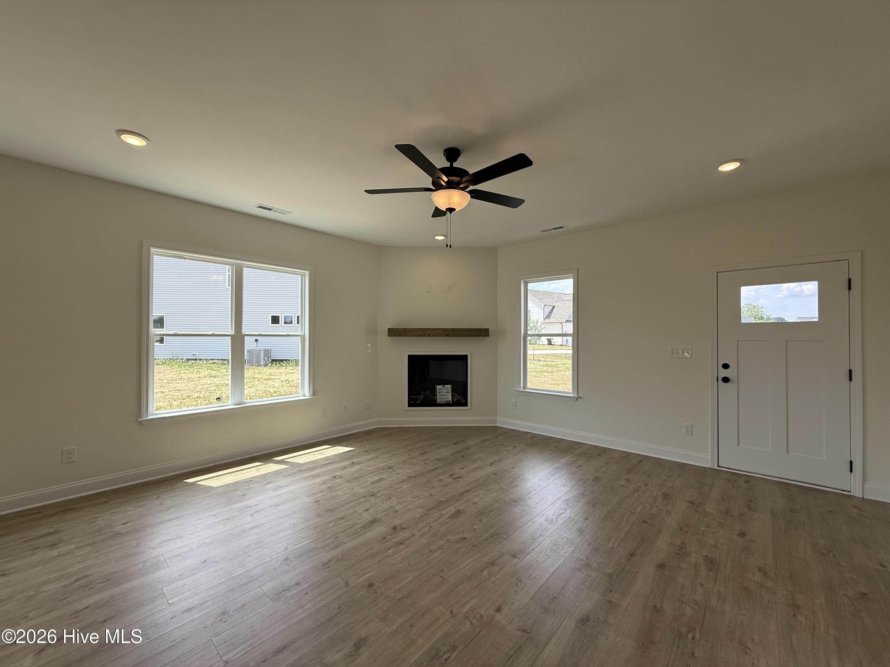87 Sundrops Trail Property Photo 9