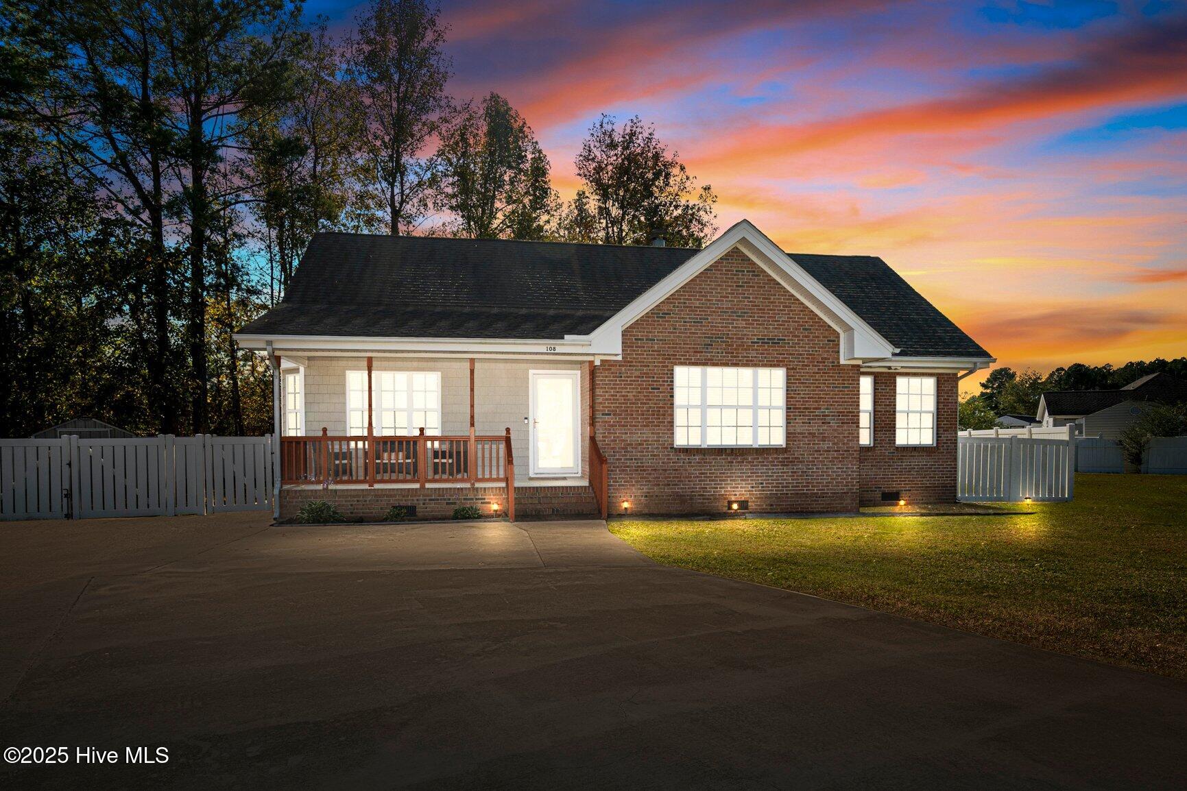 108 Payne Court Property Photo 1