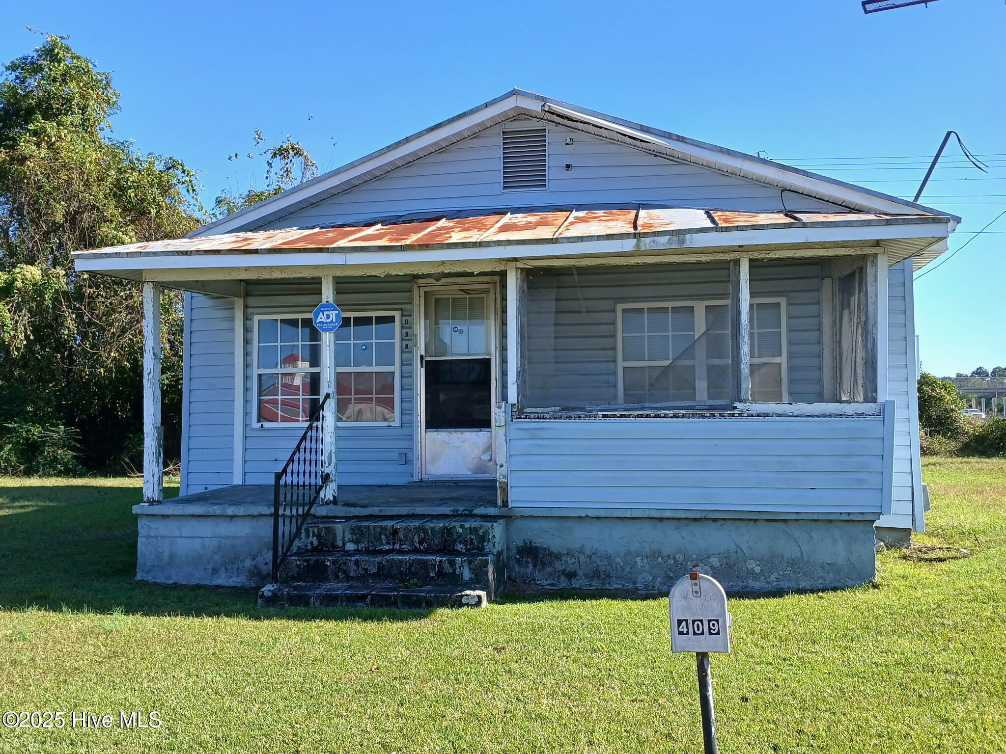 409 Plum Street Property Photo 1