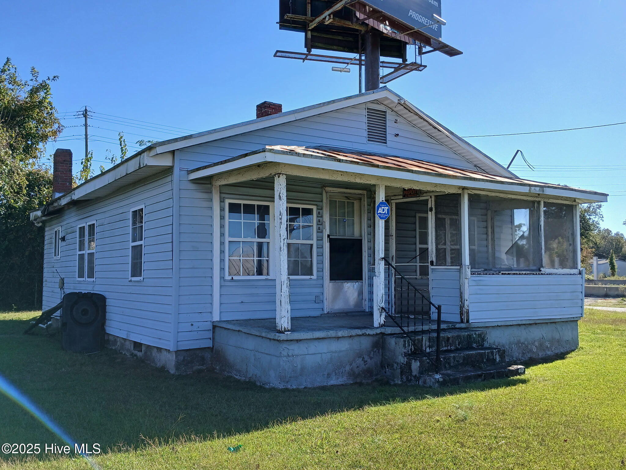 409 Plum Street Property Photo 5