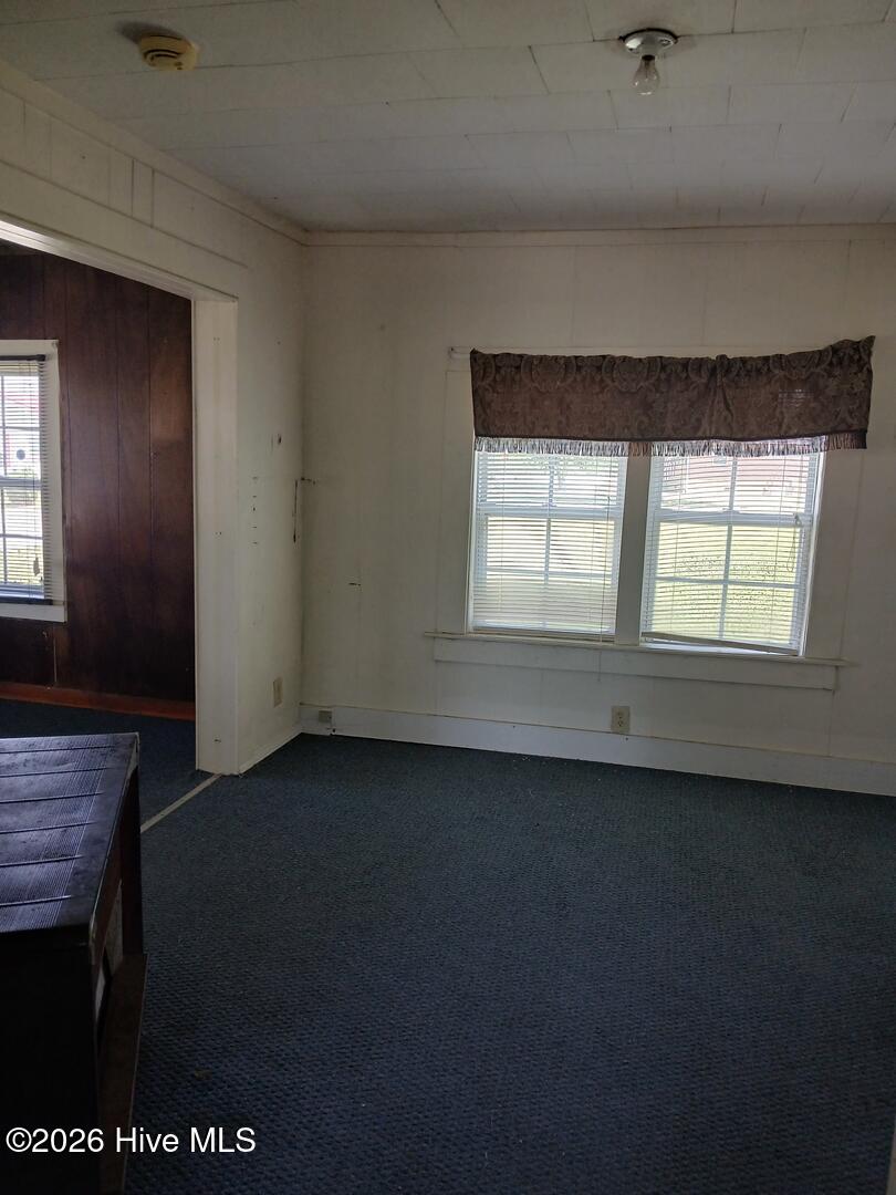 409 Plum Street Property Photo 8