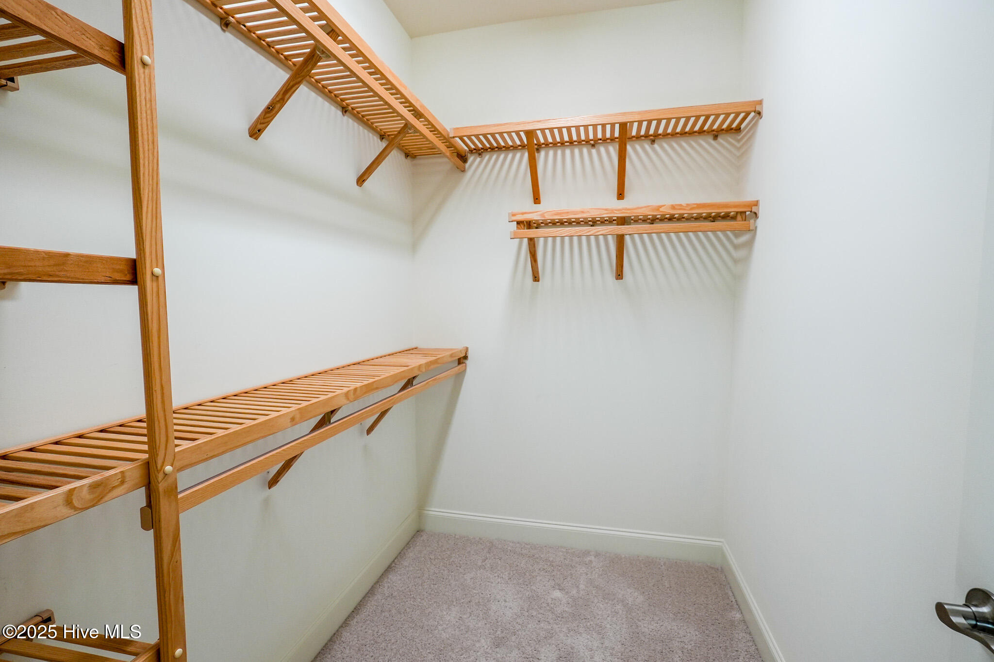 8567 Safflower Way Ne Property Photo 8