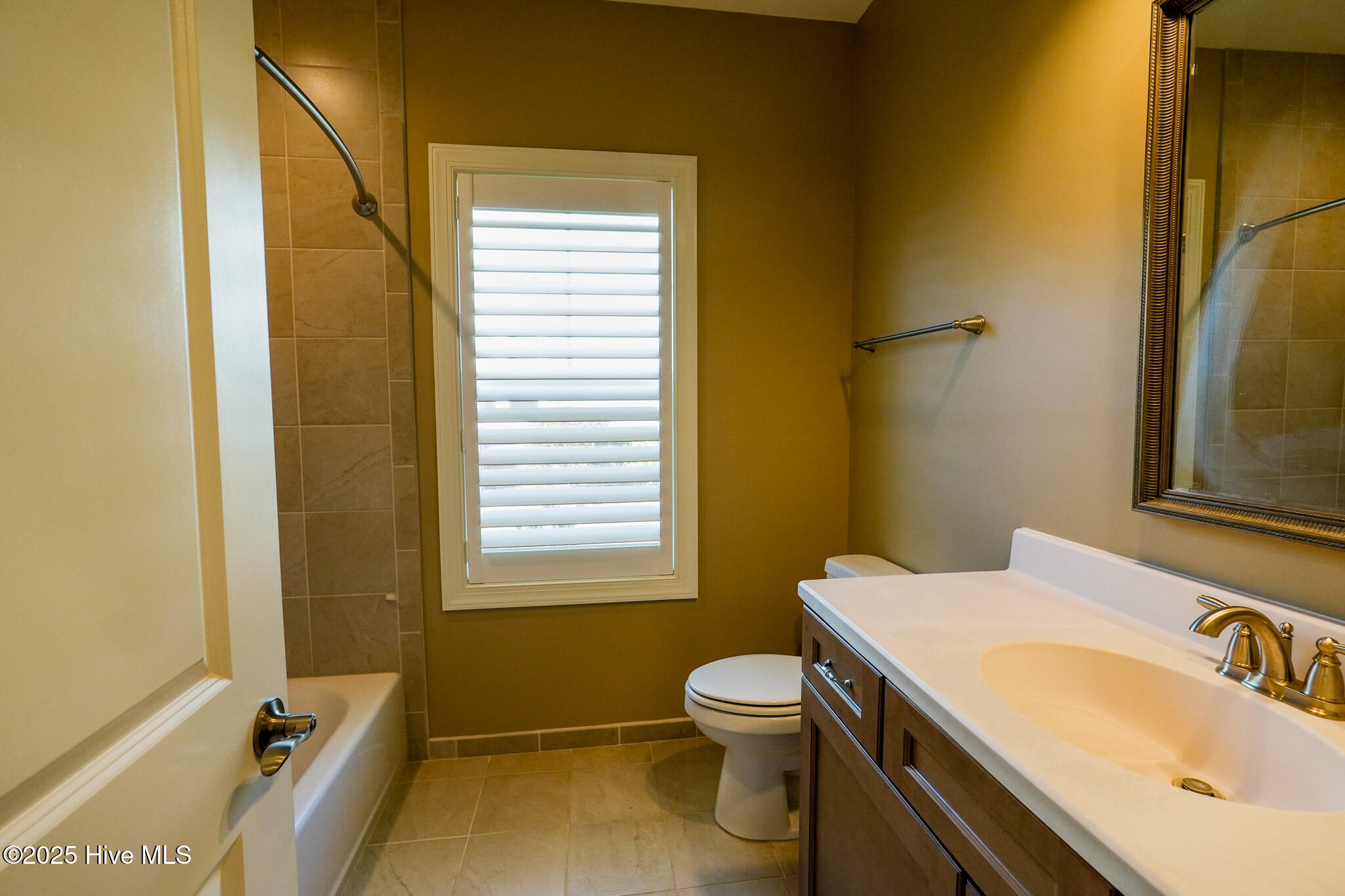 8567 Safflower Way Ne Property Photo 15