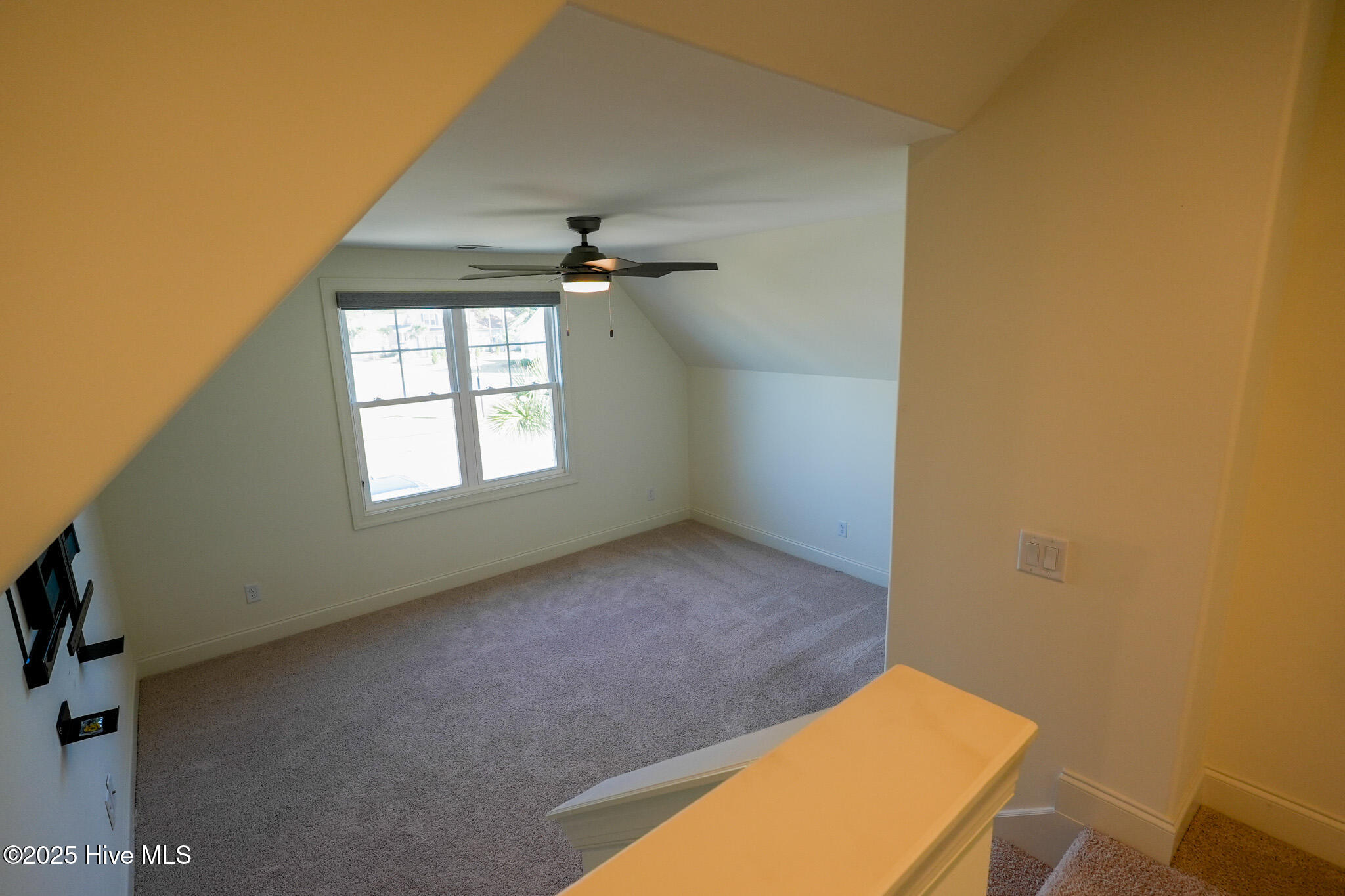 8567 Safflower Way Ne Property Photo 19