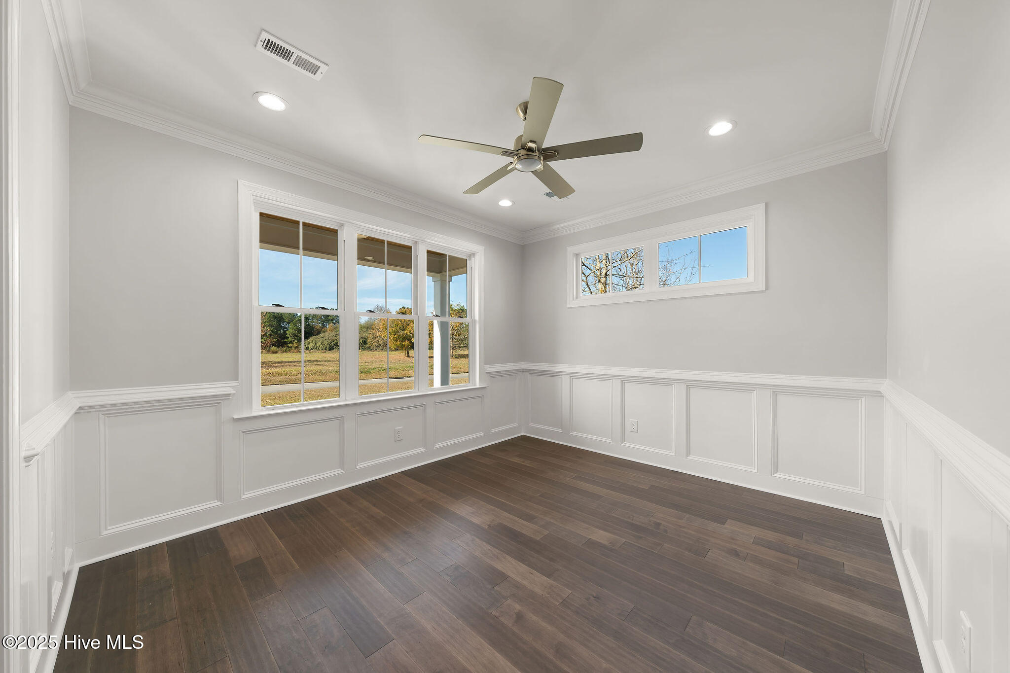 141 Sycamore Lakes Drive Property Photo 14