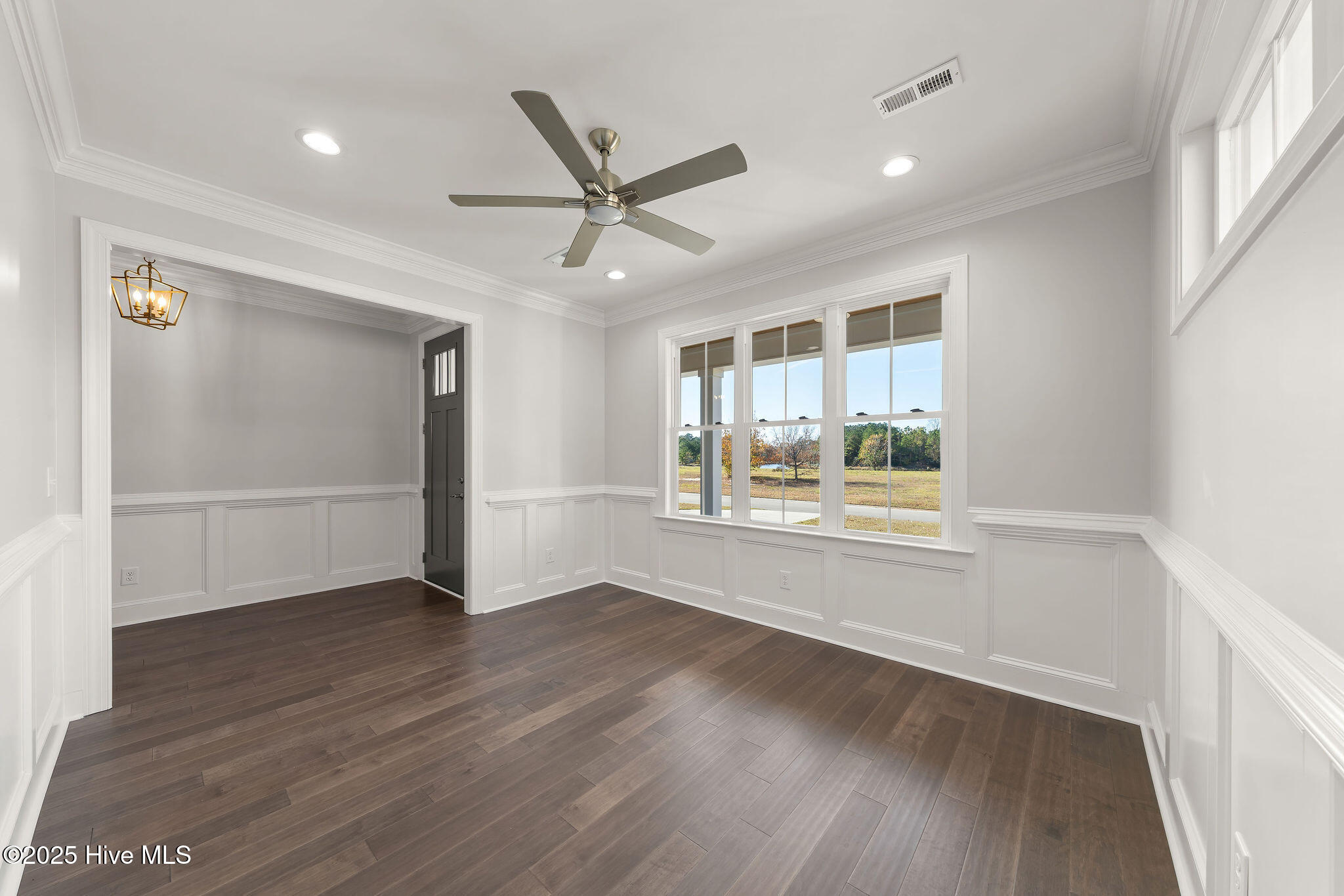 141 Sycamore Lakes Drive Property Photo 15