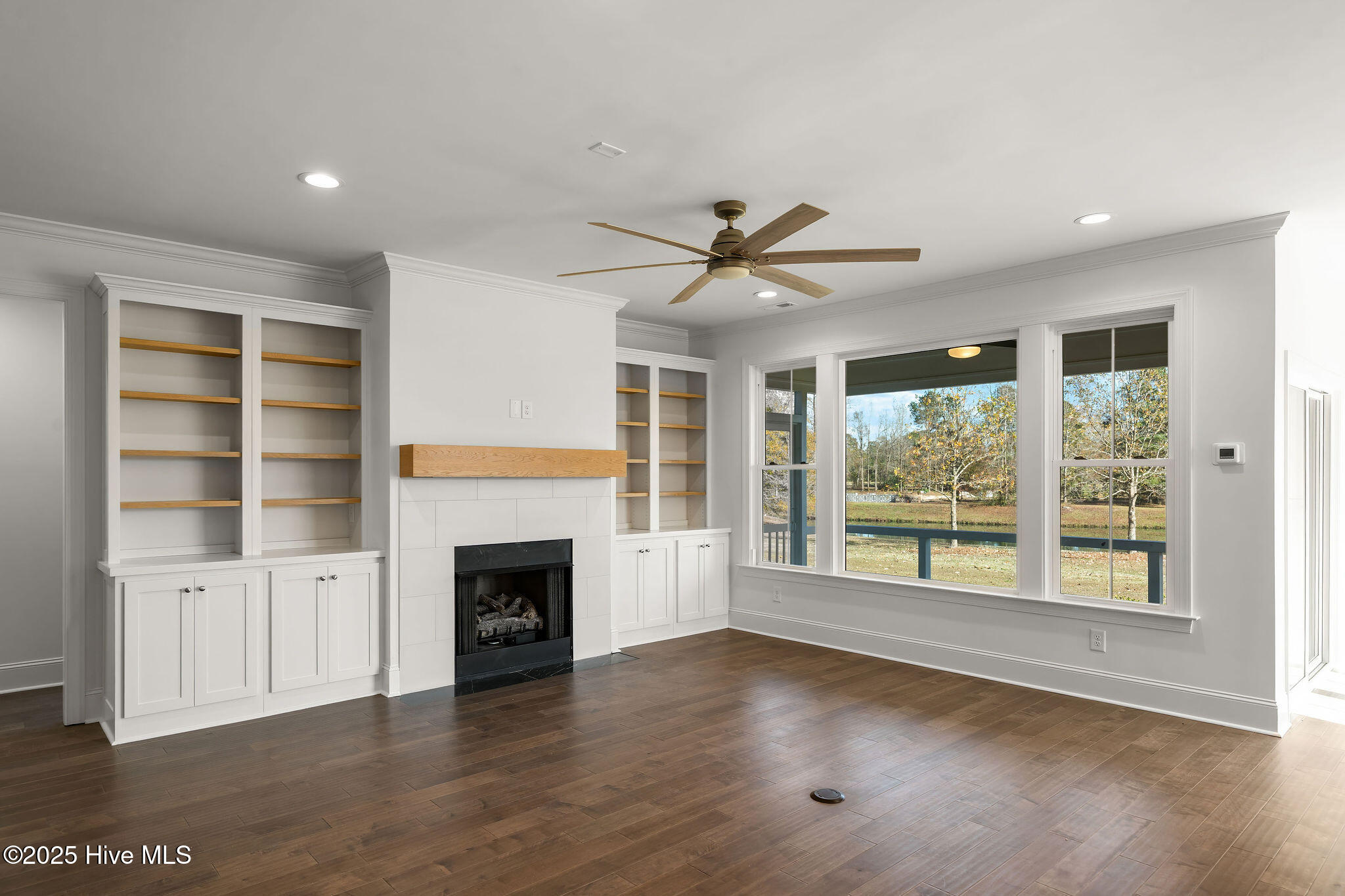 141 Sycamore Lakes Drive Property Photo 20