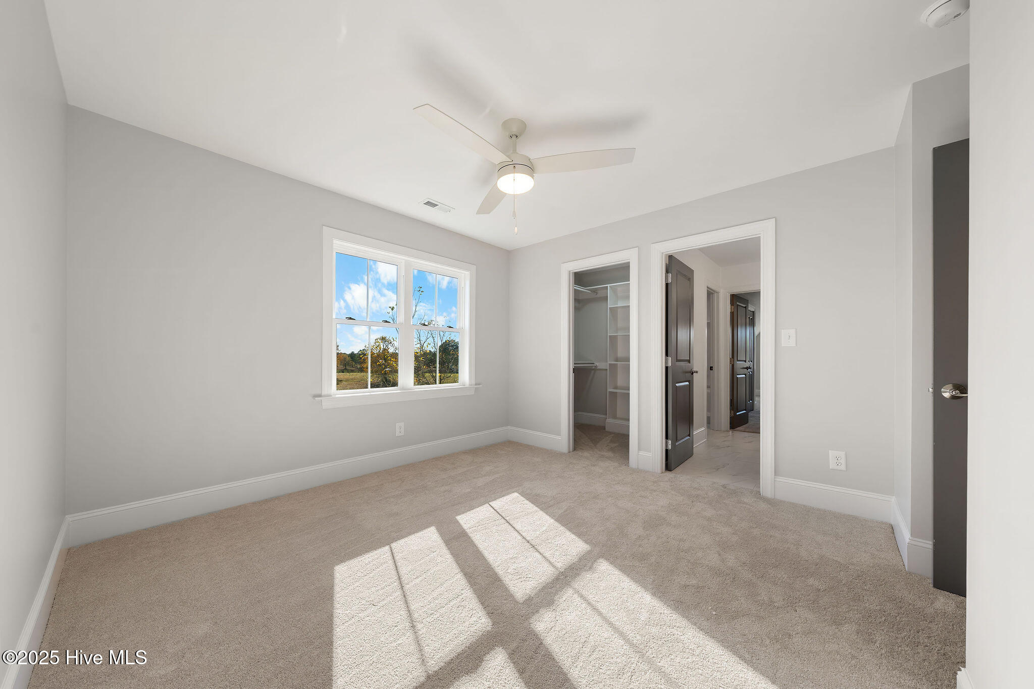 141 Sycamore Lakes Drive Property Photo 39