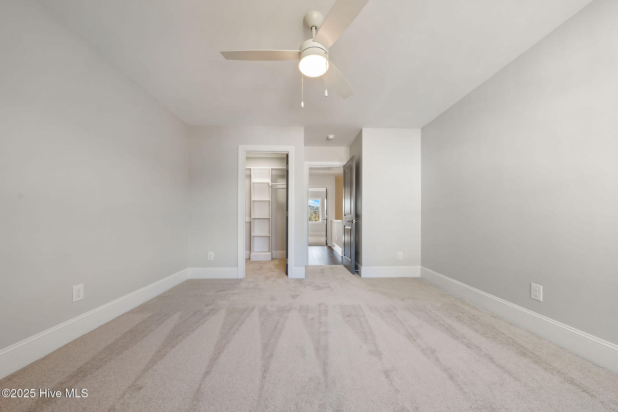 141 Sycamore Lakes Drive Property Photo 47