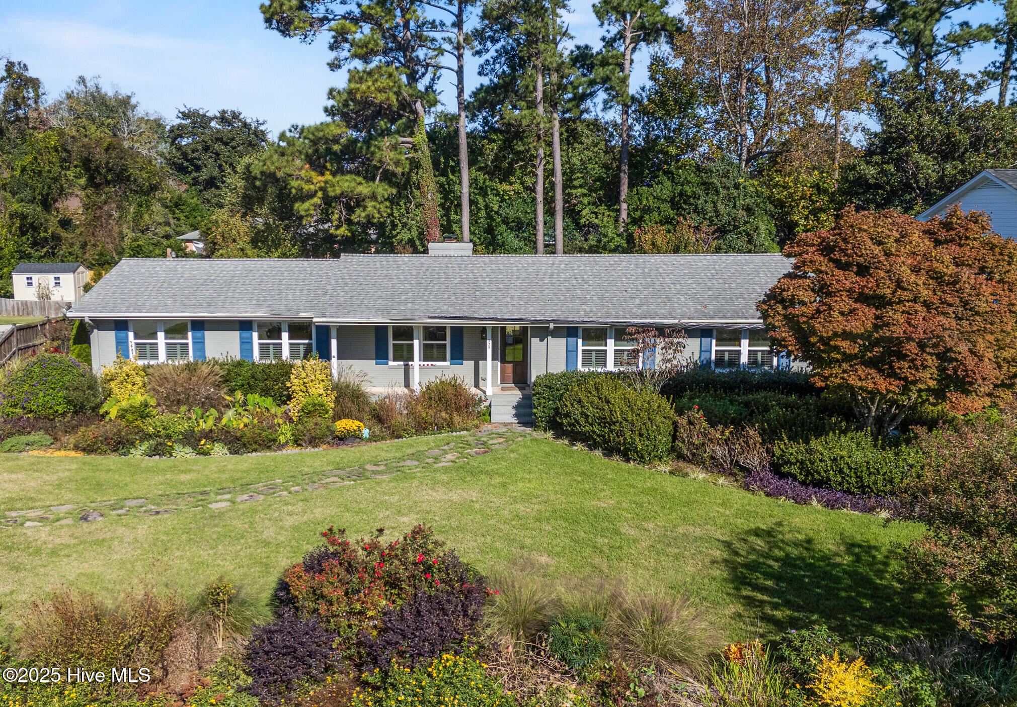 225 Tanbridge Road Property Photo 1