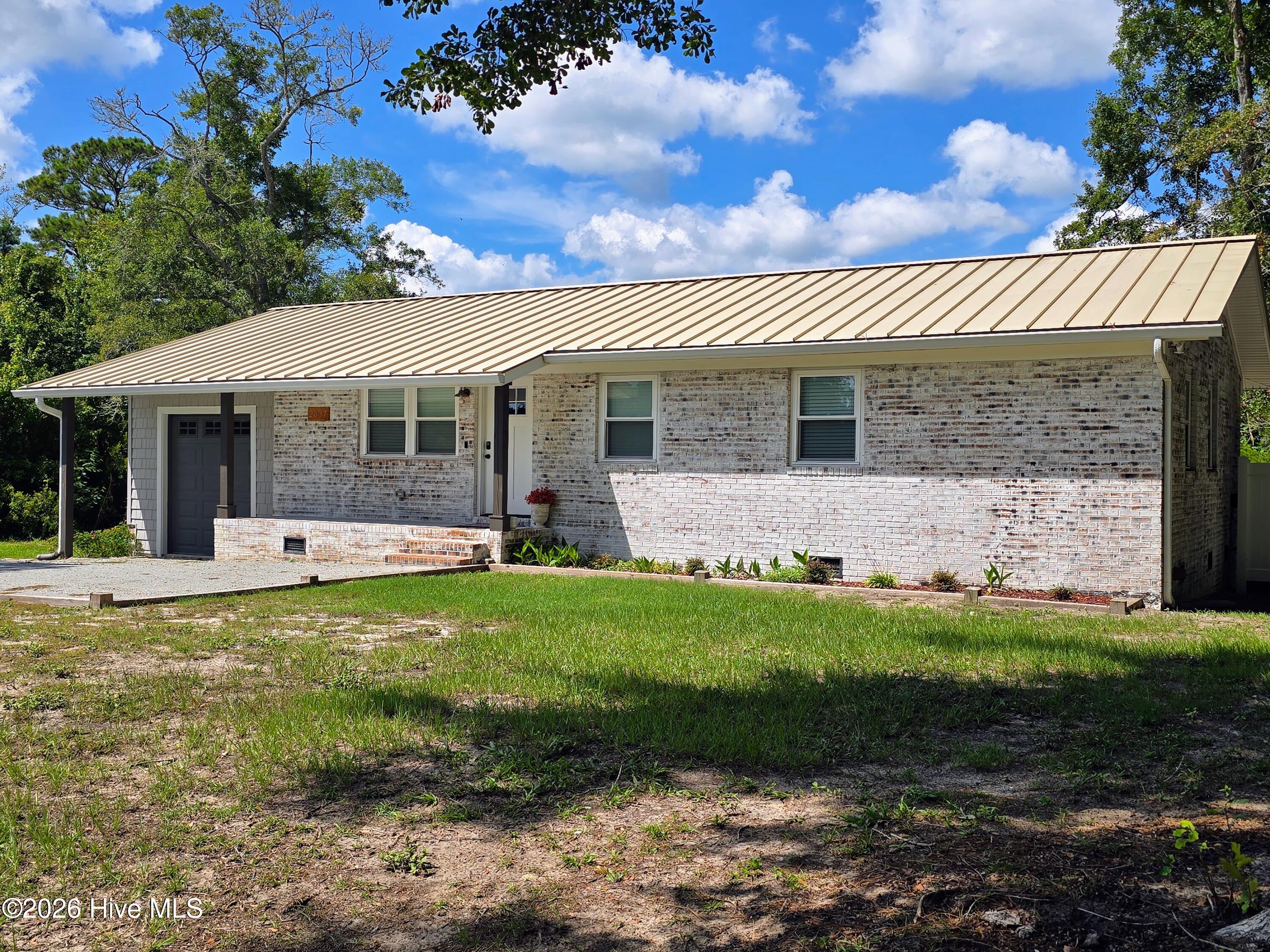 2037 Oxpen Road Sw Property Photo 2
