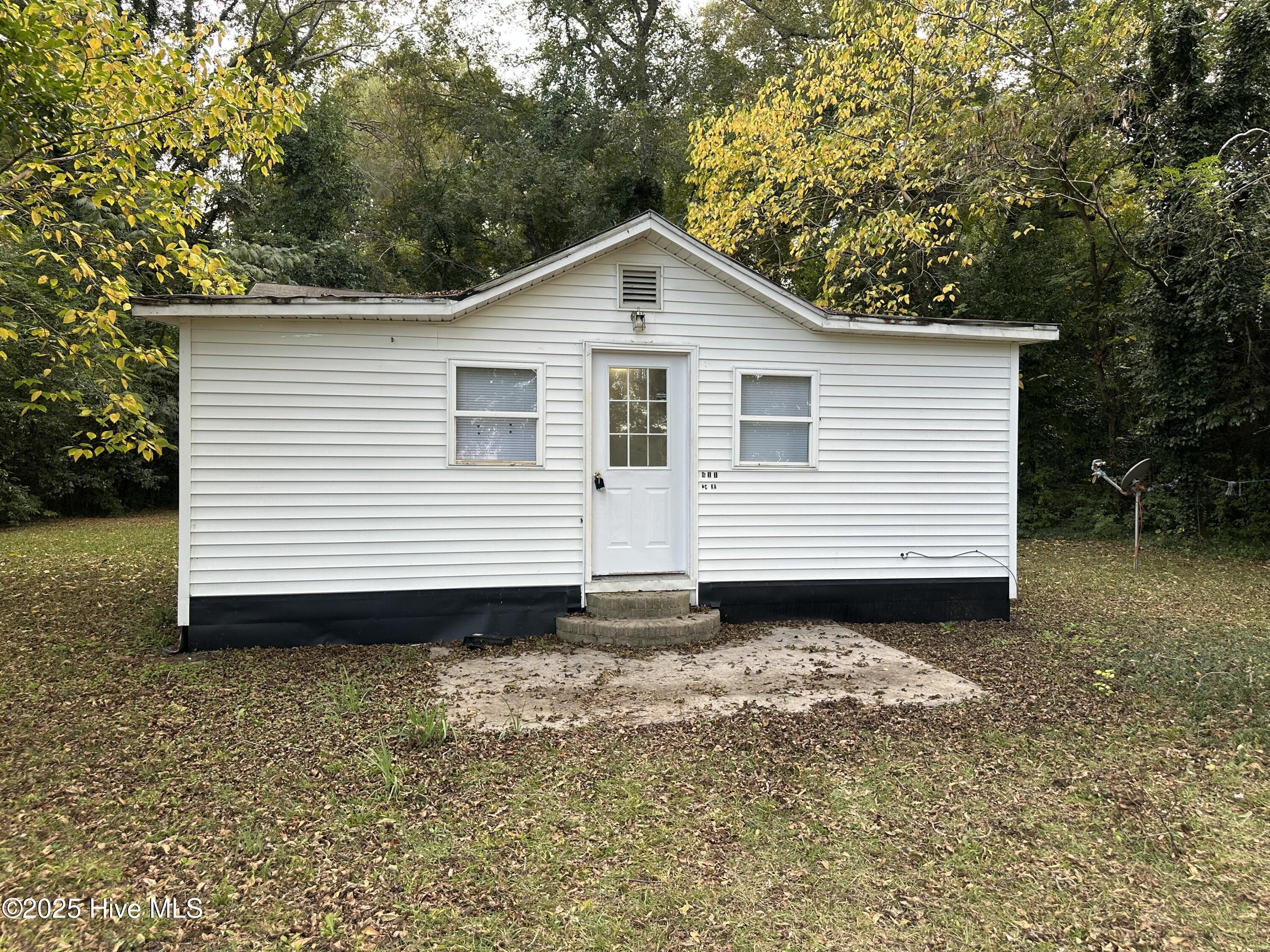 411 Mckay Street Property Photo 1