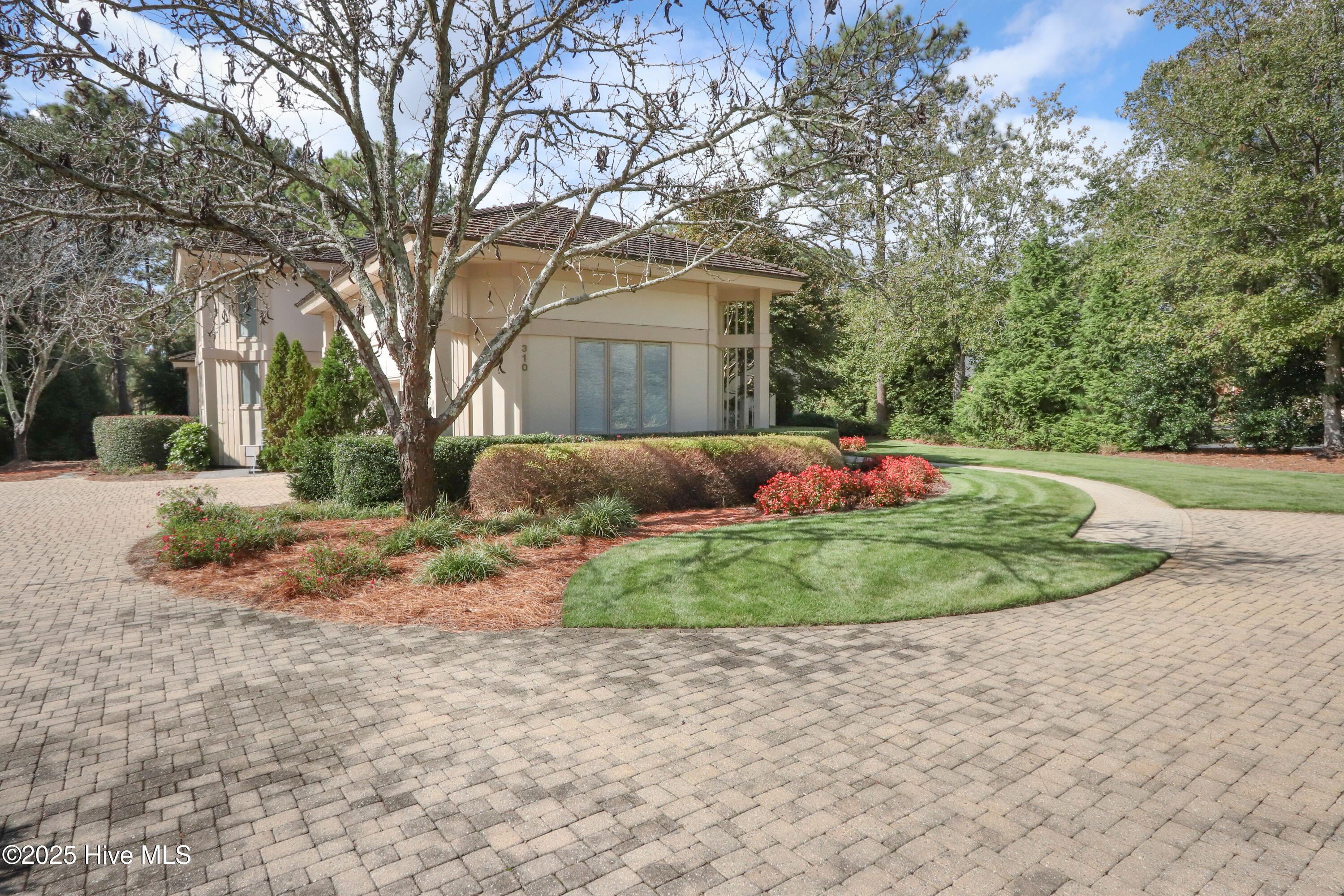 310 Inverrary Road Property Photo 52