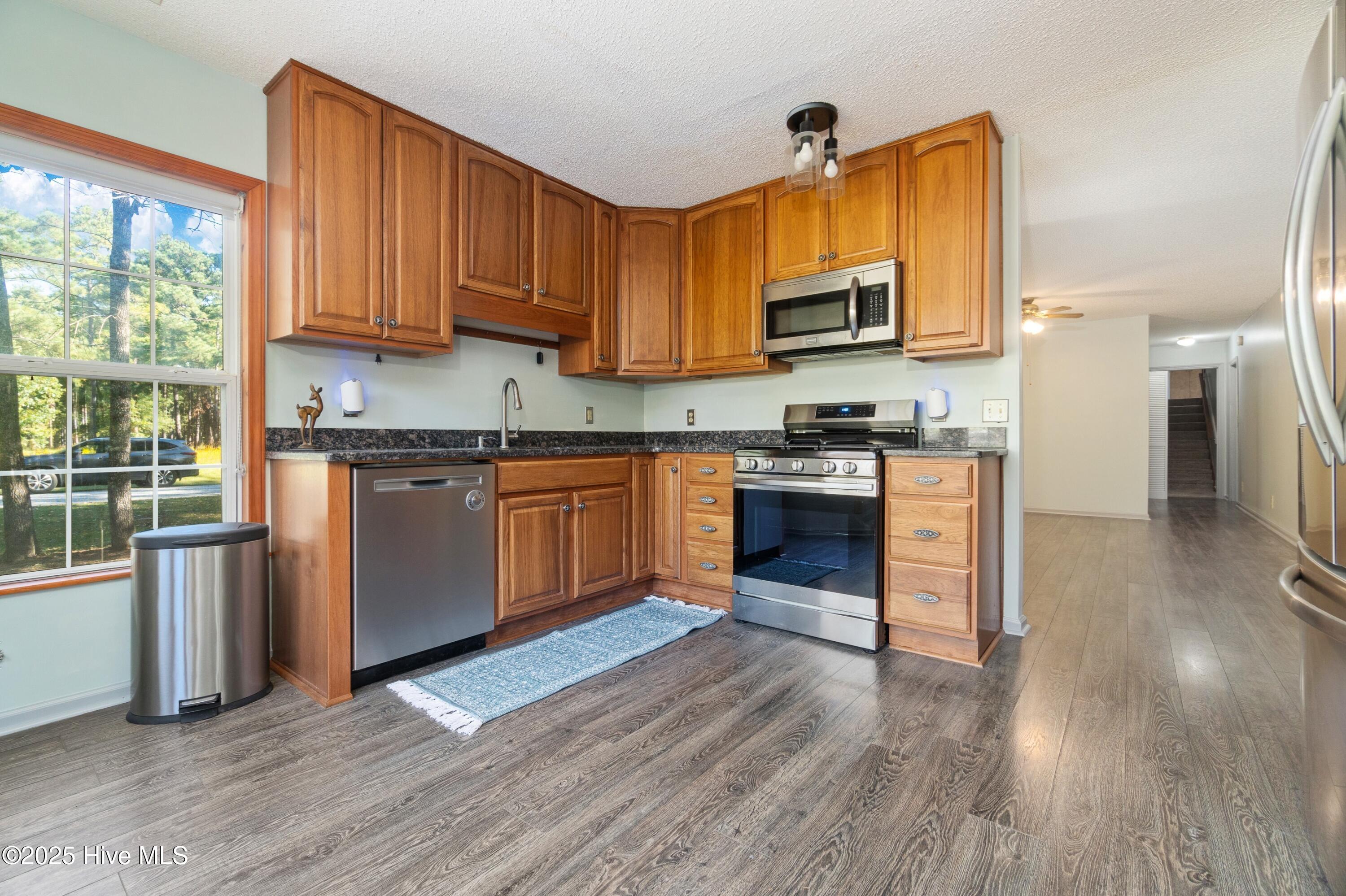 349 Creek Place Road Property Photo 5