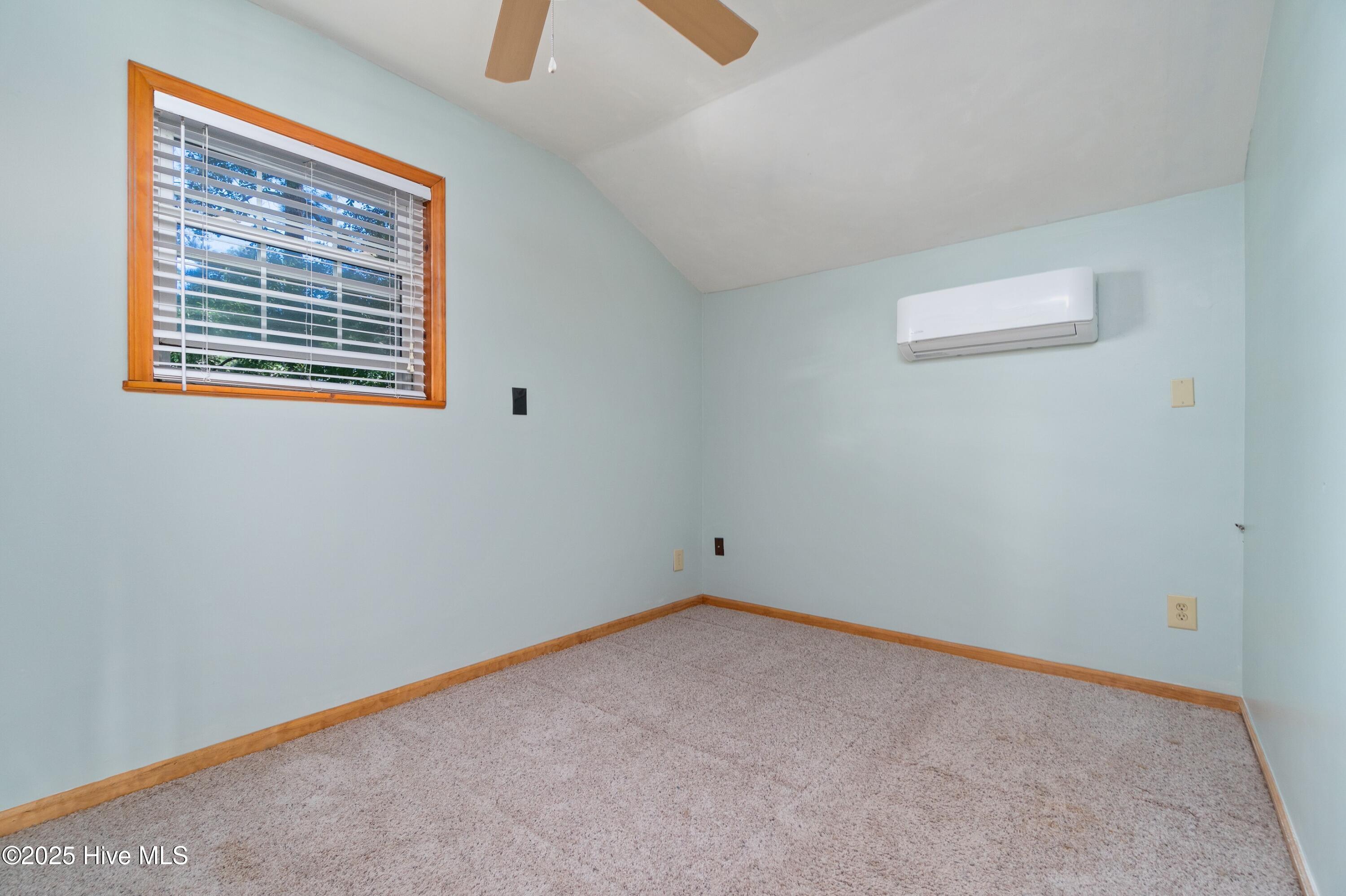 349 Creek Place Road Property Photo 17