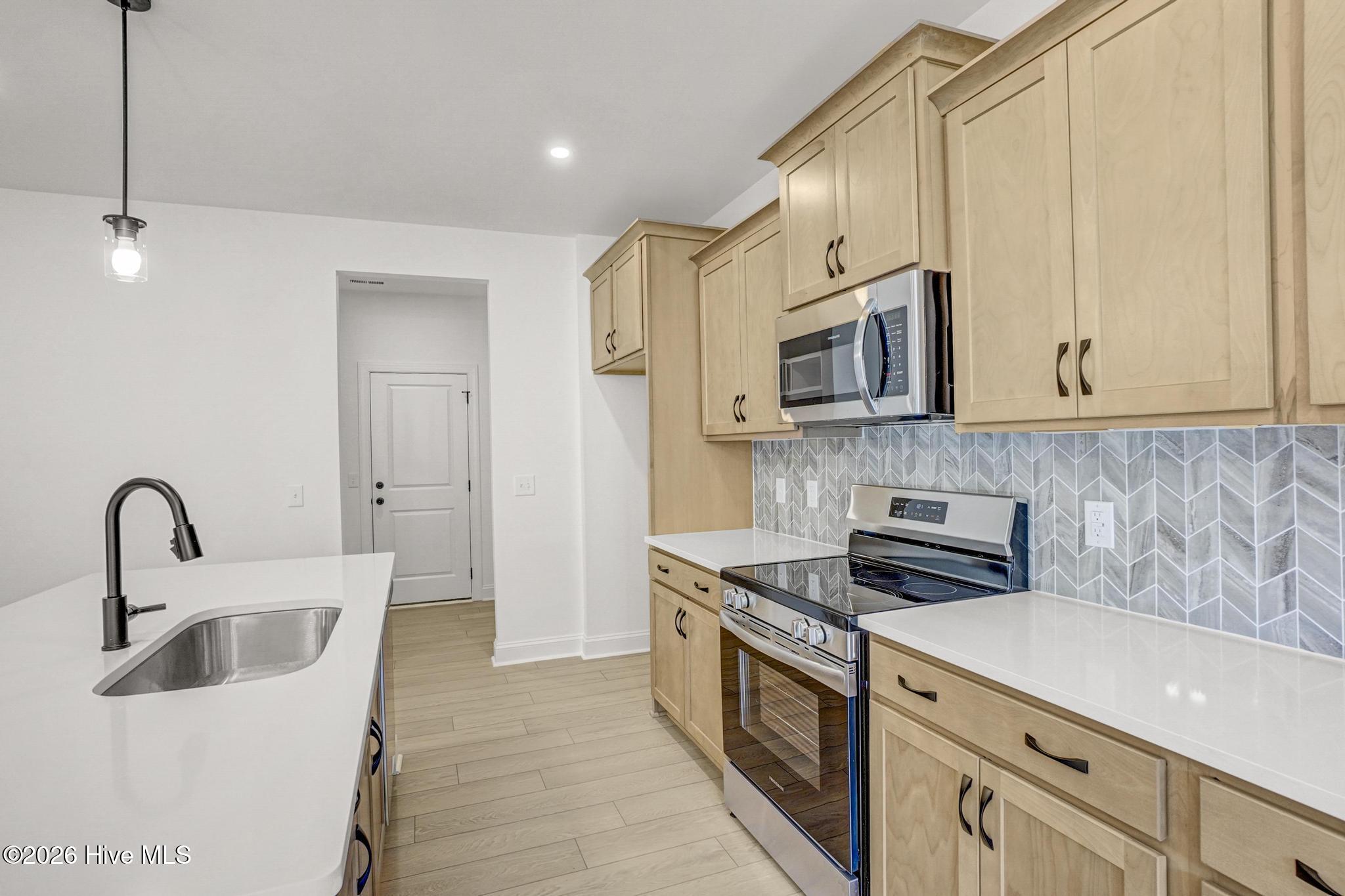 136 Carver Street Property Photo 16