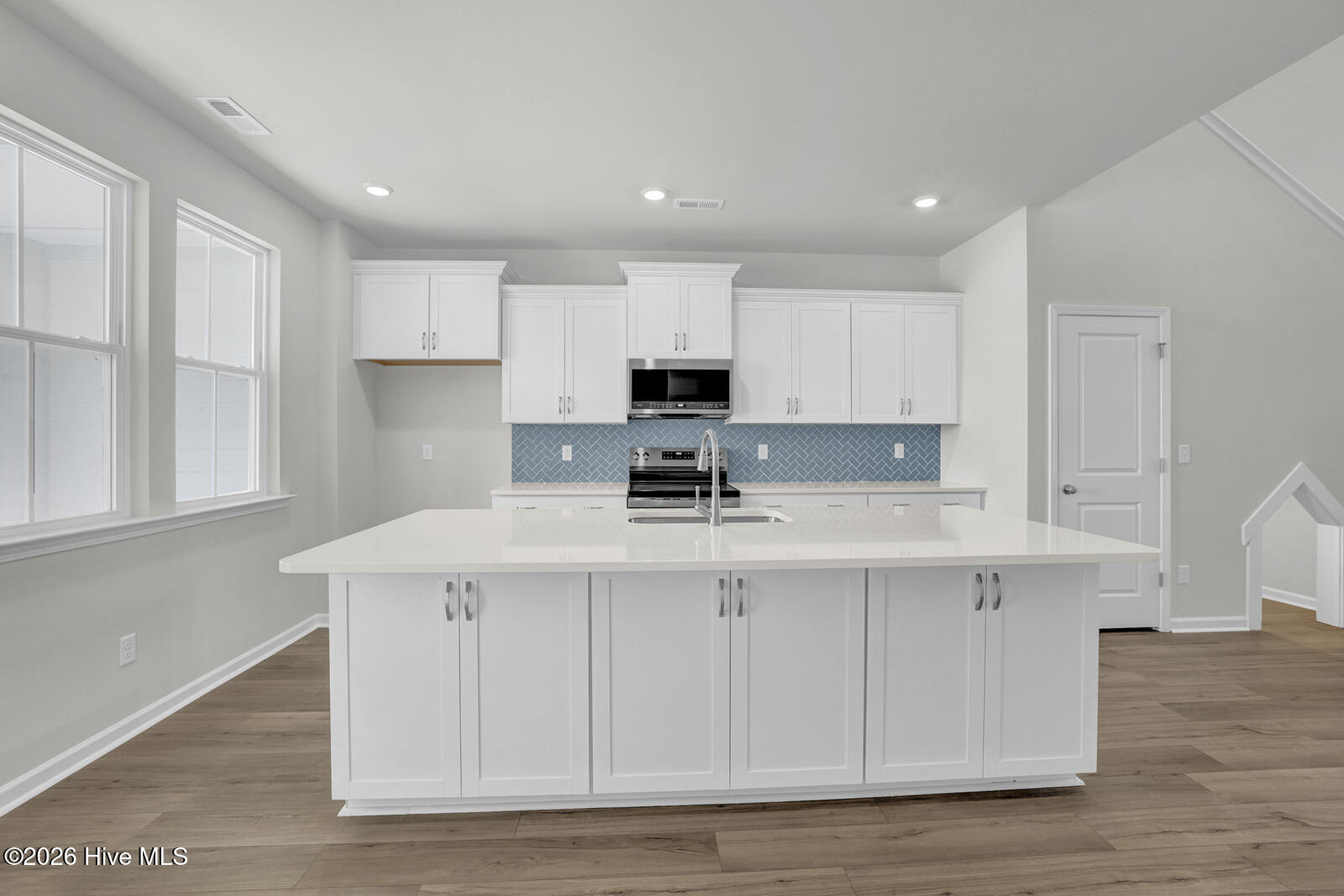 3028 Coastal Dream Way Property Photo 9