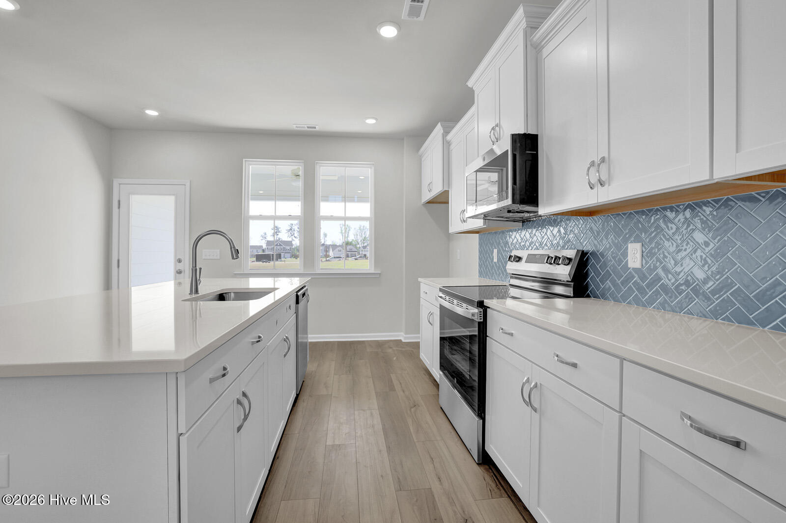 3028 Coastal Dream Way Property Photo 10