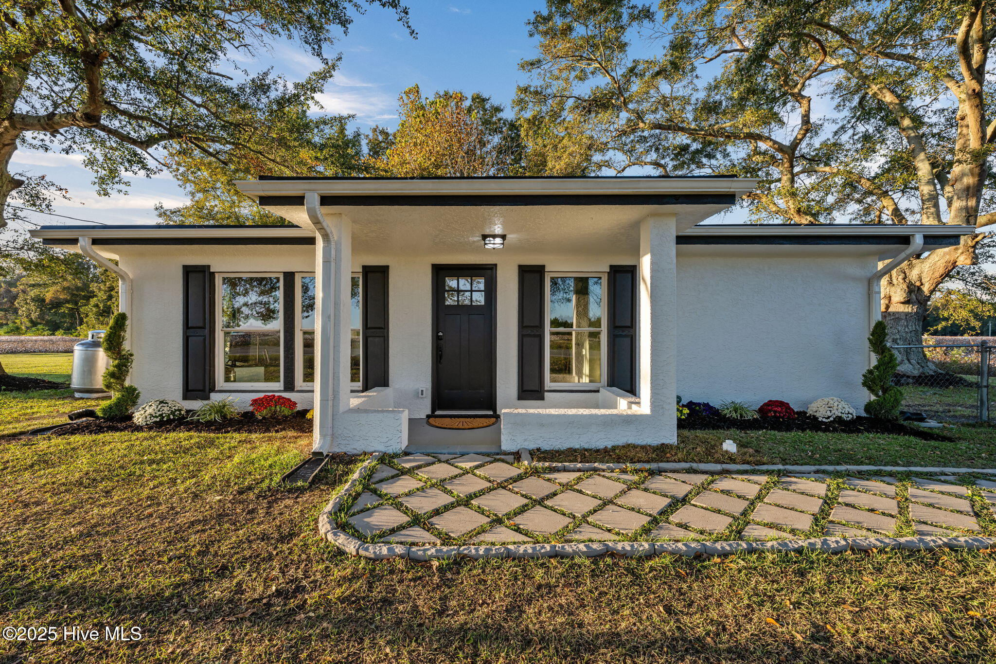 4942 Highway 41 Property Photo 1