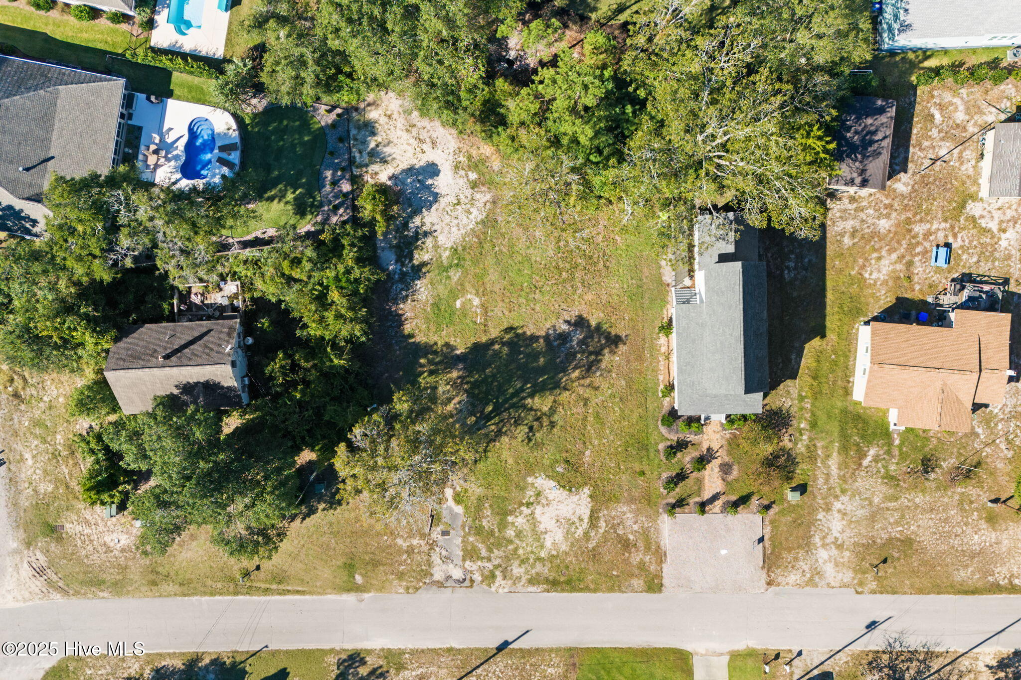 607 Burrington Avenue Property Photo 8
