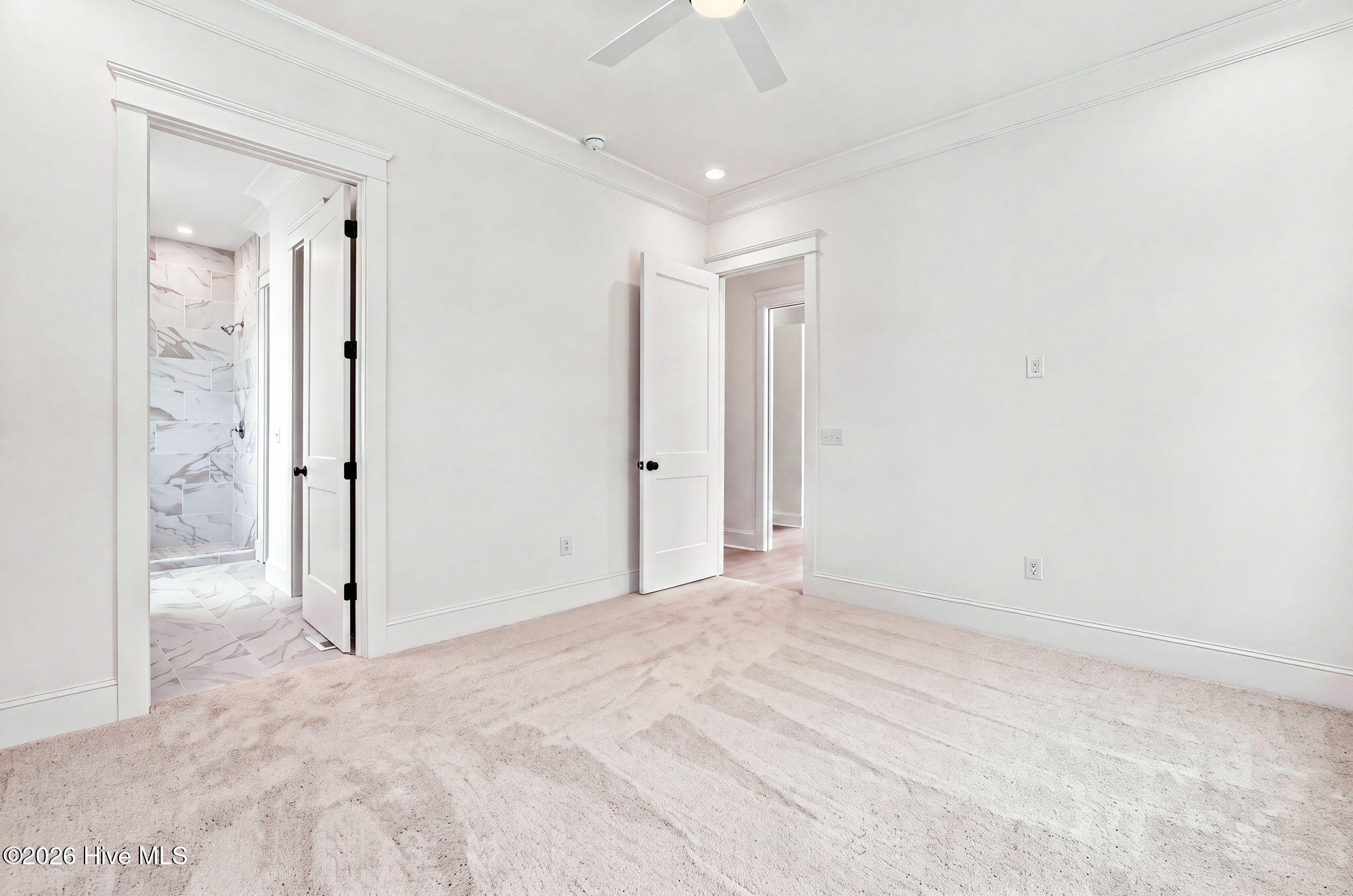 607 Burrington Avenue Property Photo 33