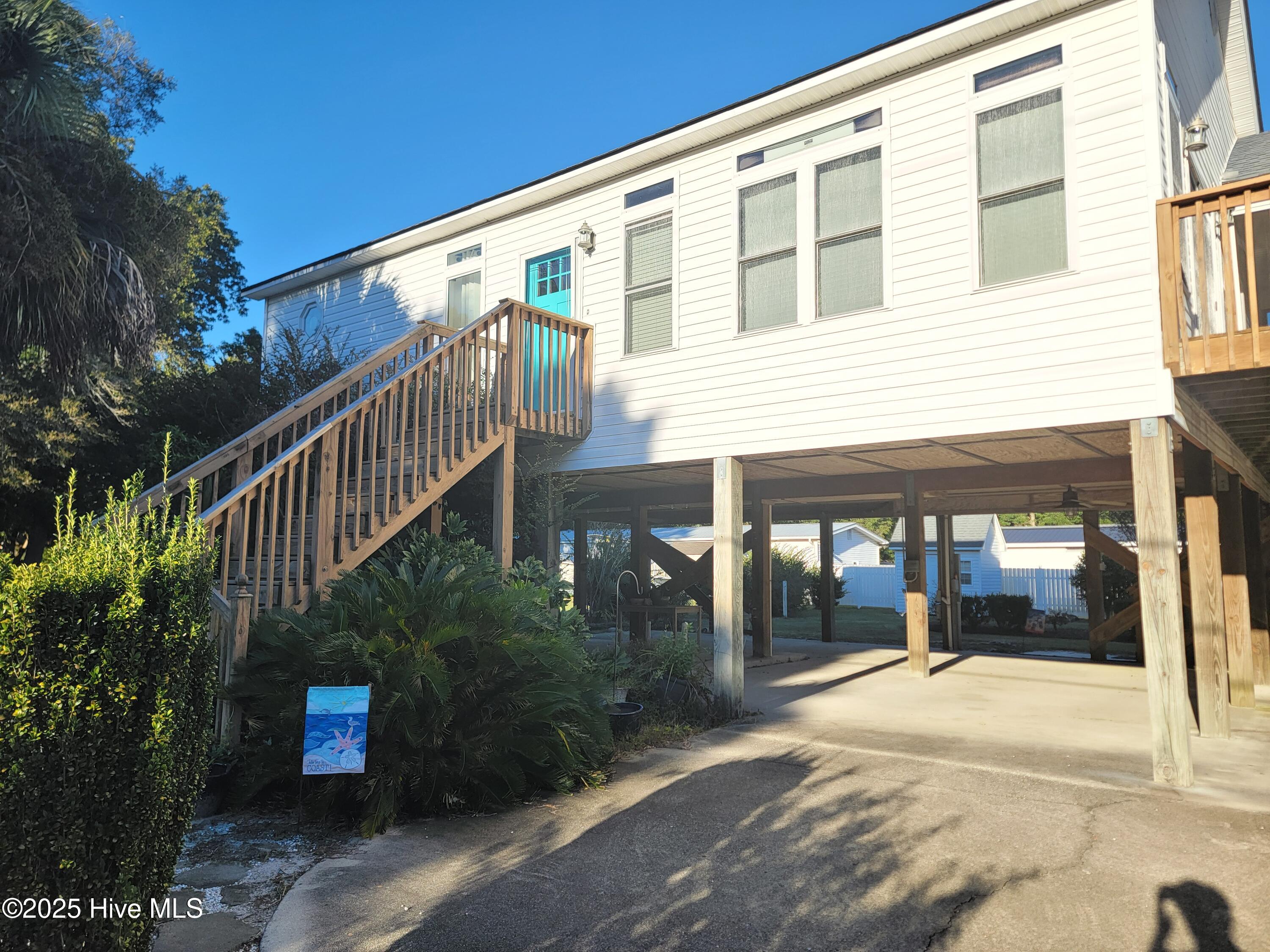 1871 Ocean View Drive Sw Property Photo 3