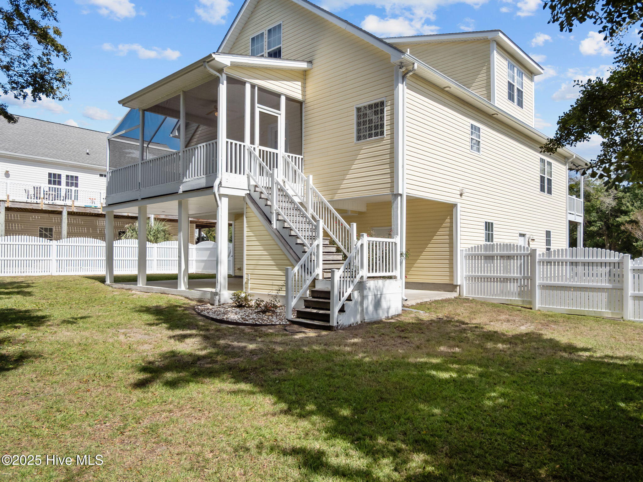 105 Everette Court Property Photo 15