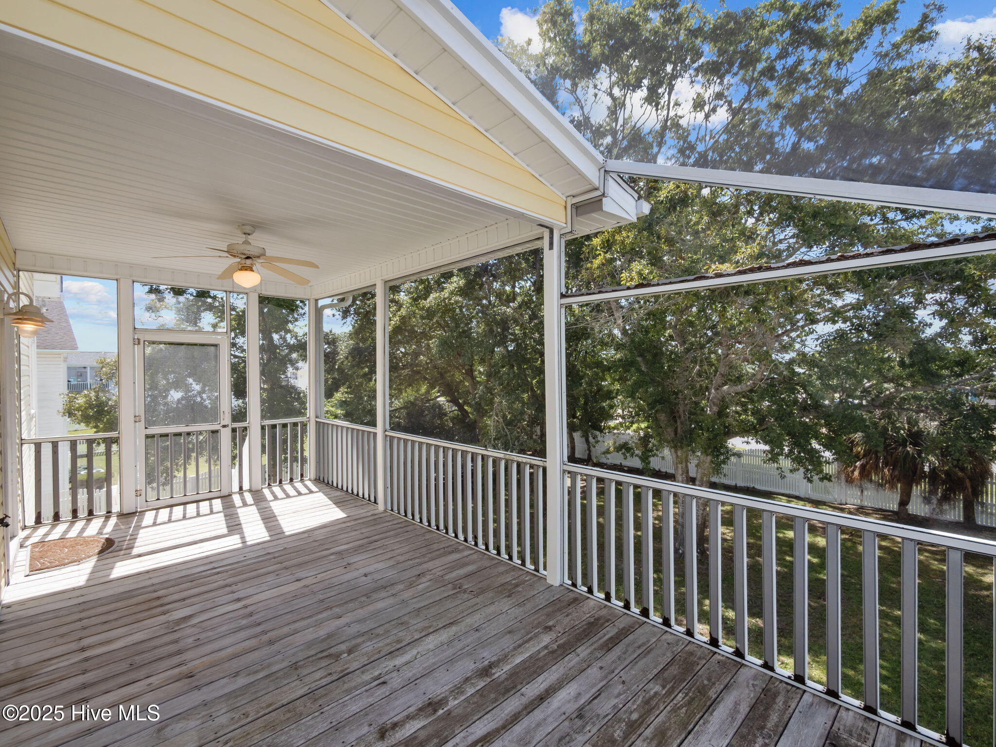 105 Everette Court Property Photo 16