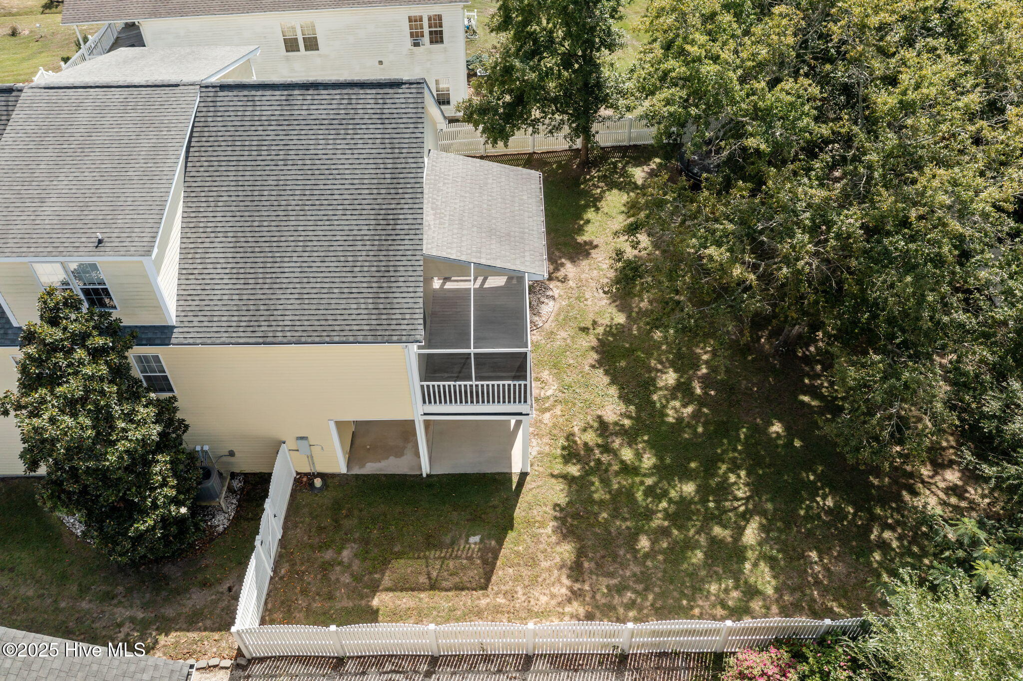 105 Everette Court Property Photo 21