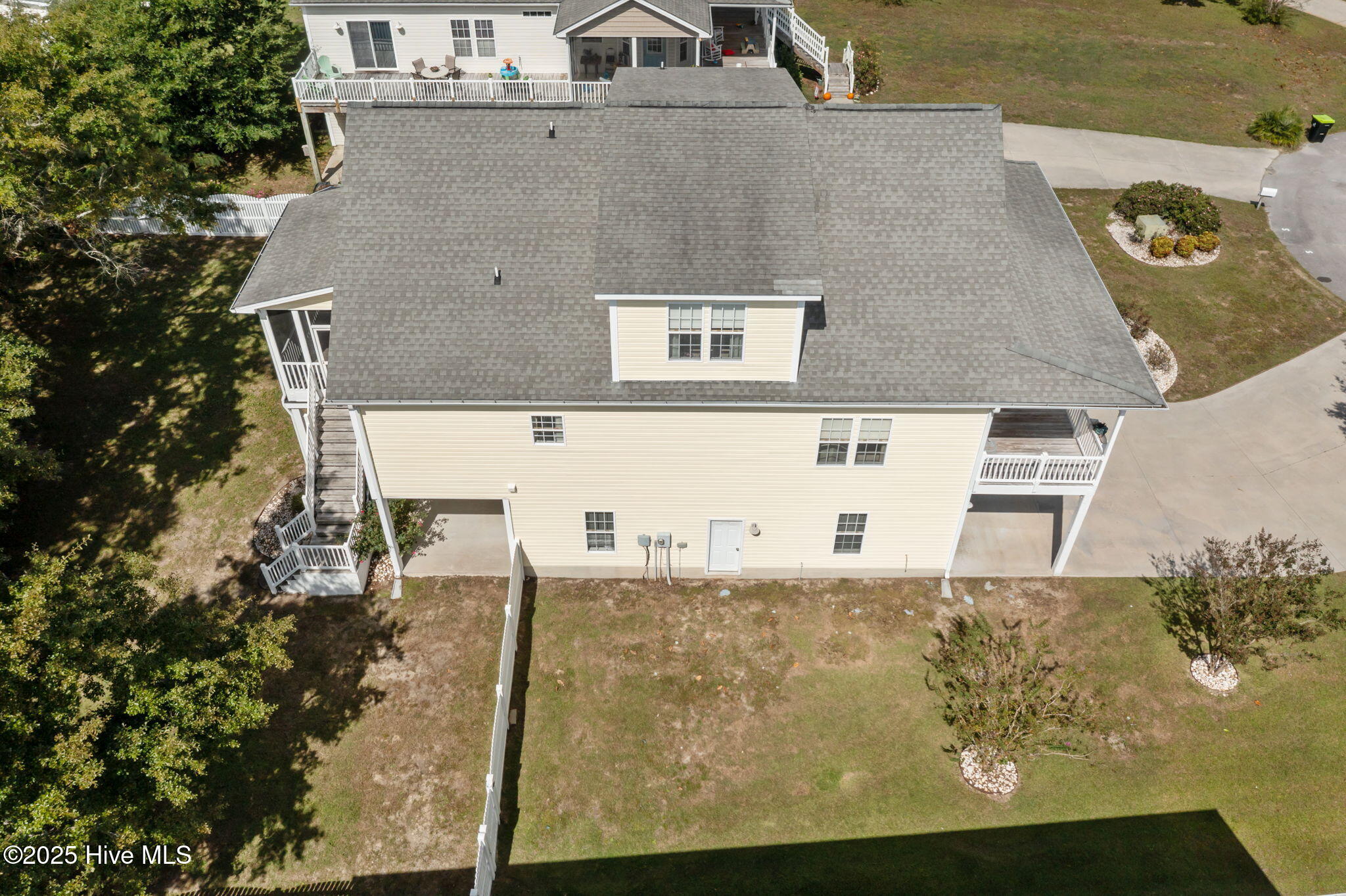 105 Everette Court Property Photo 22