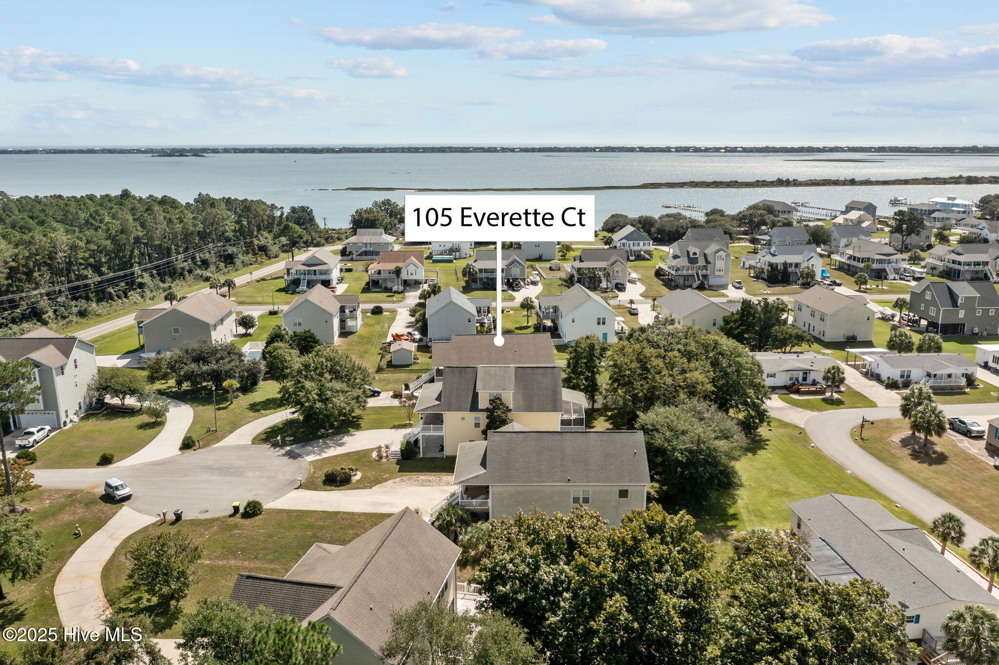105 Everette Court Property Photo 23