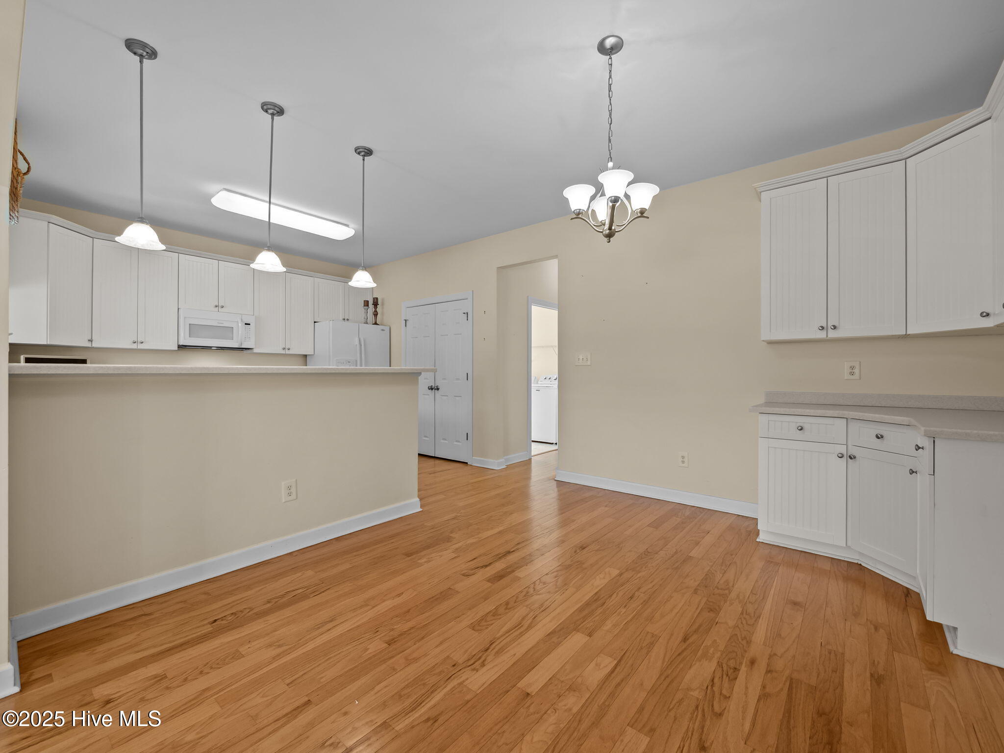 105 Everette Court Property Photo 34