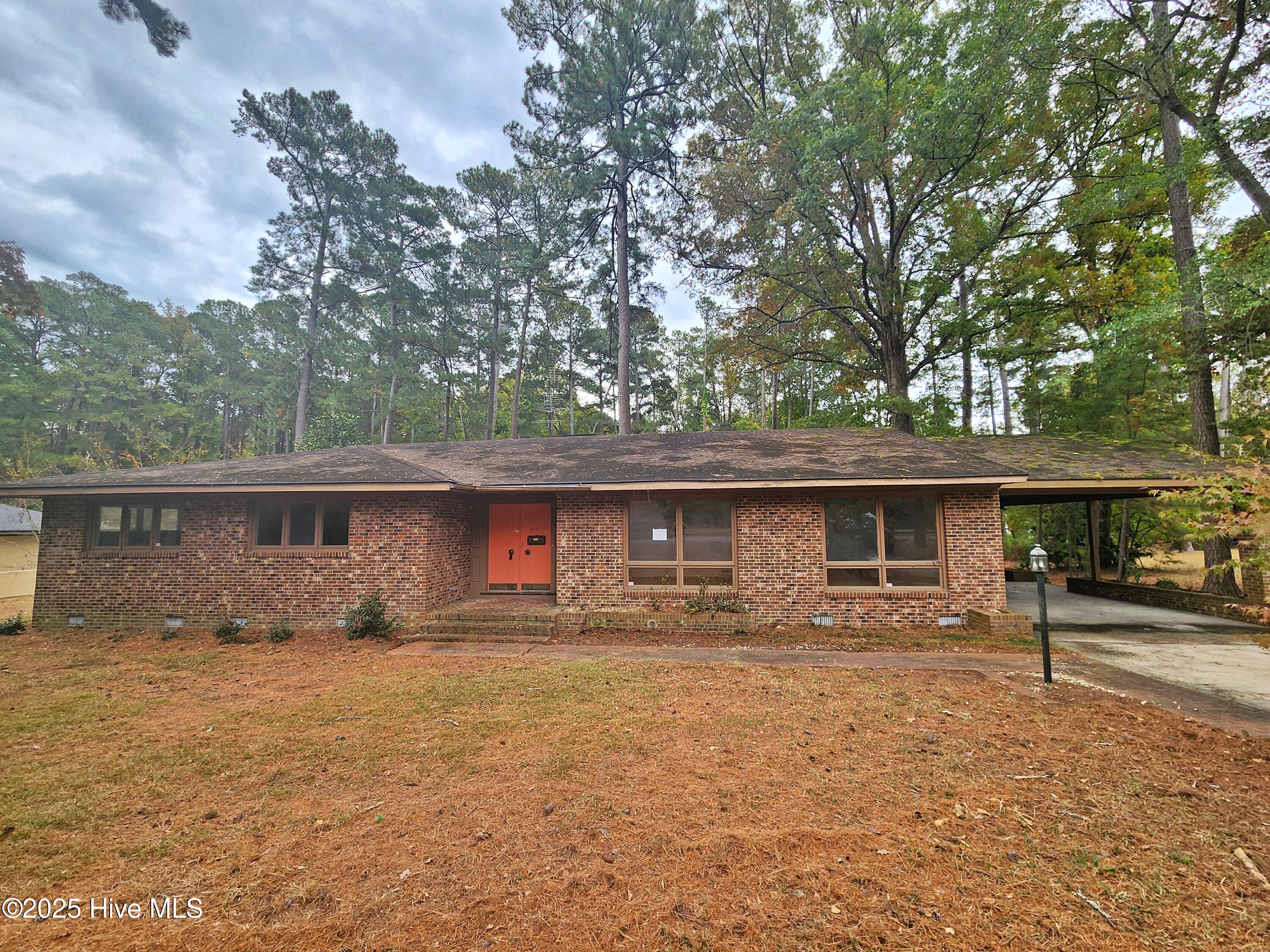 210 Wilshire Boulevard Property Photo 1