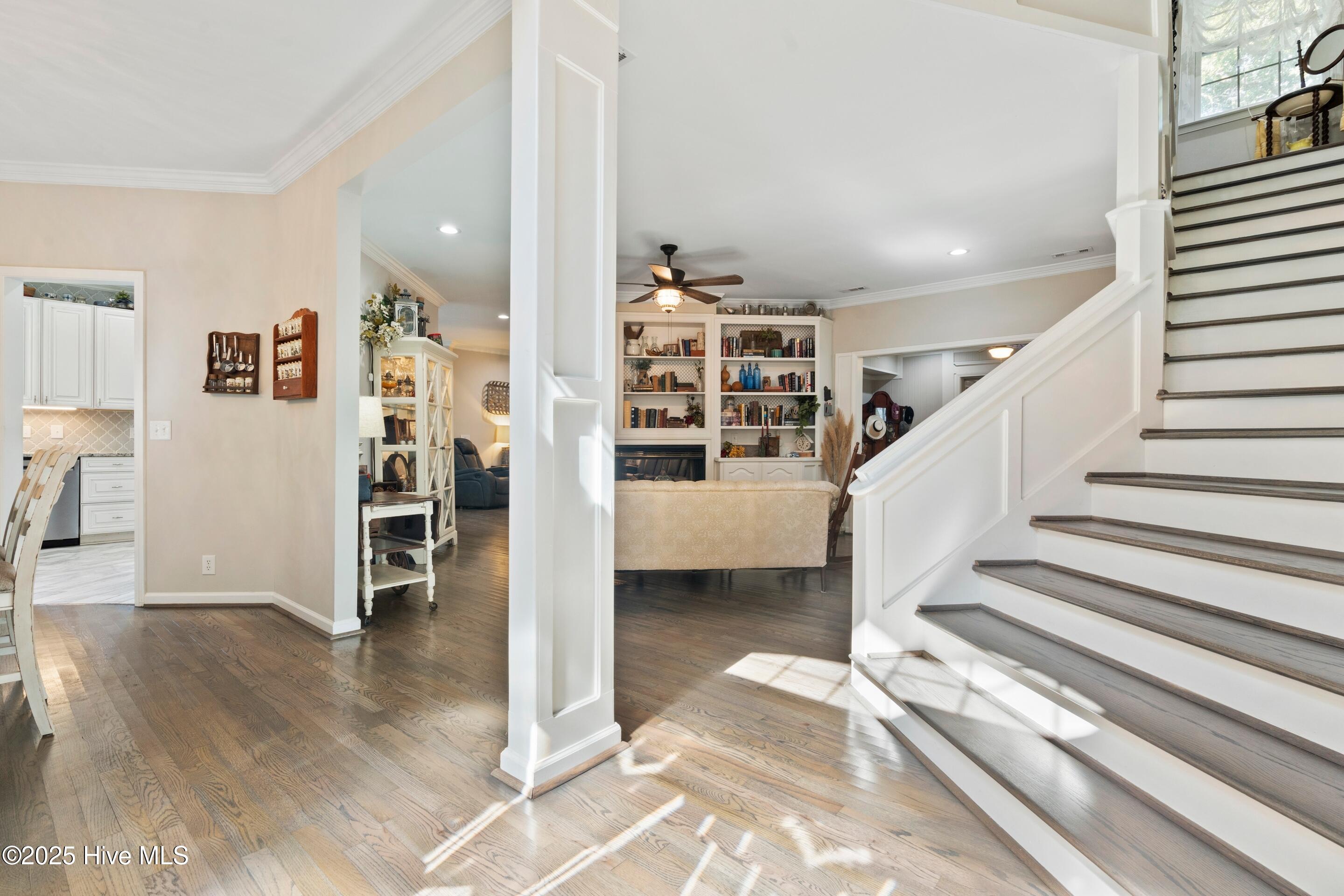 1304 Harbour Watch Property Photo 14