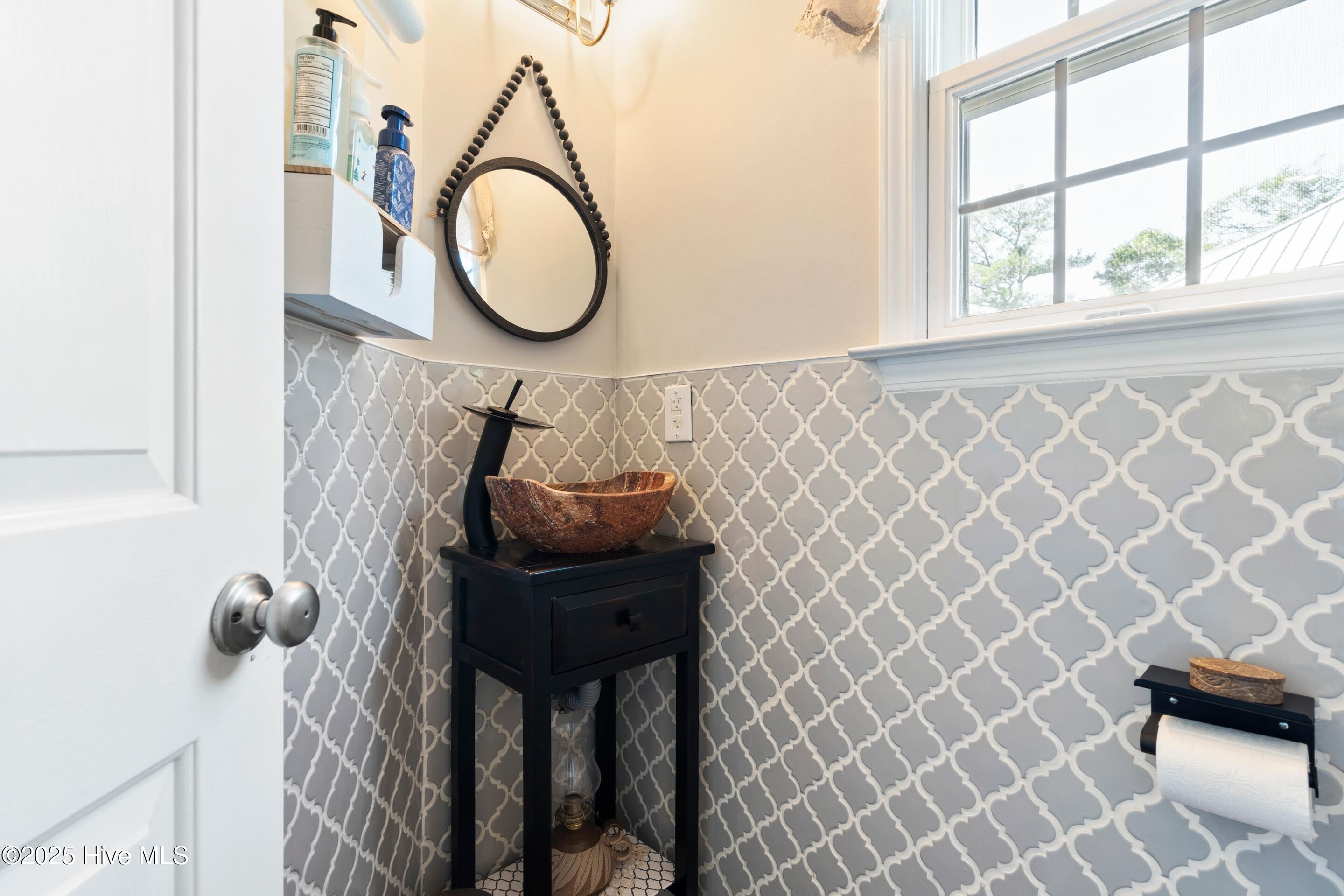 1304 Harbour Watch Property Photo 38