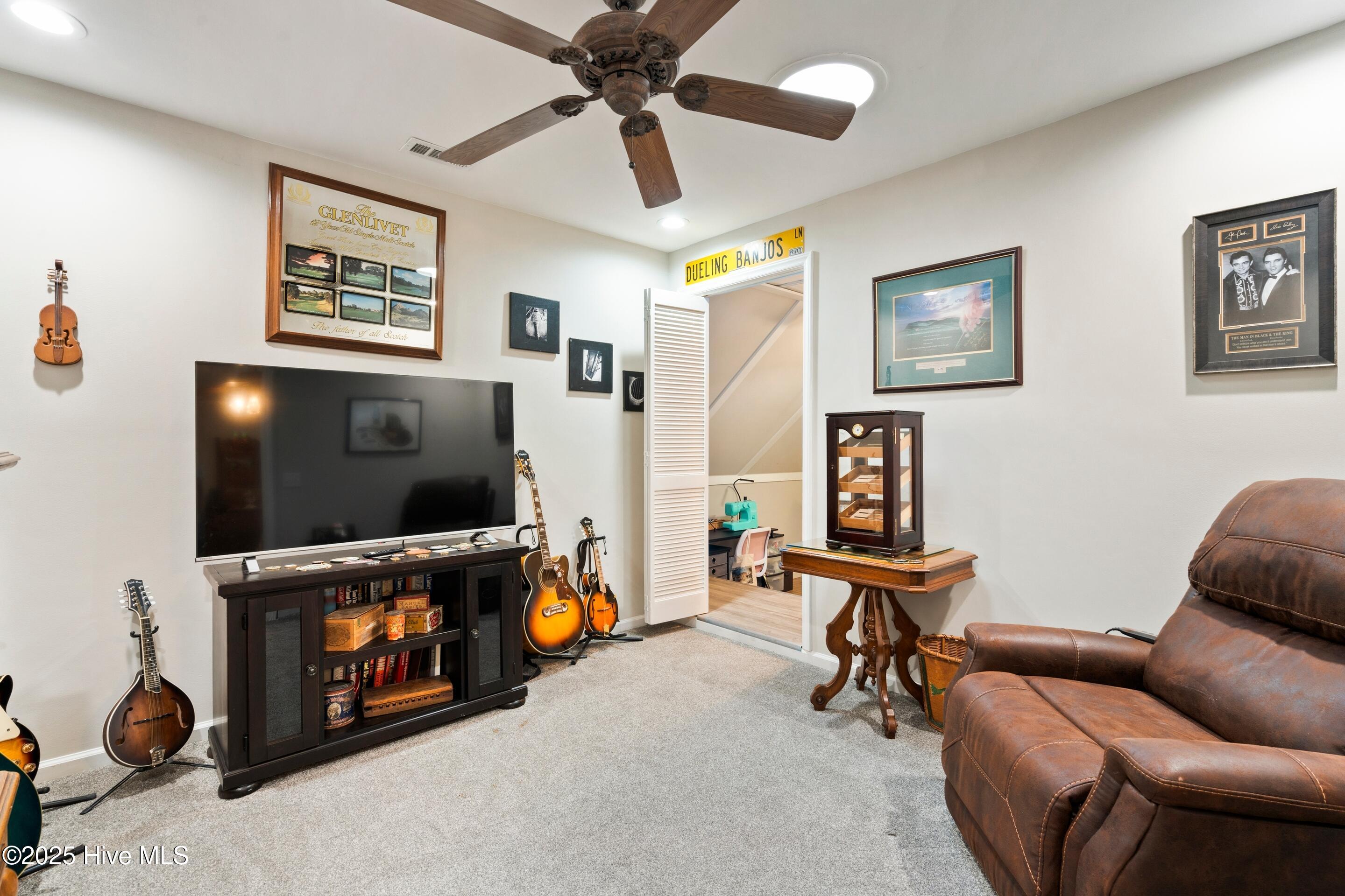 1304 Harbour Watch Sw Property Photo 41