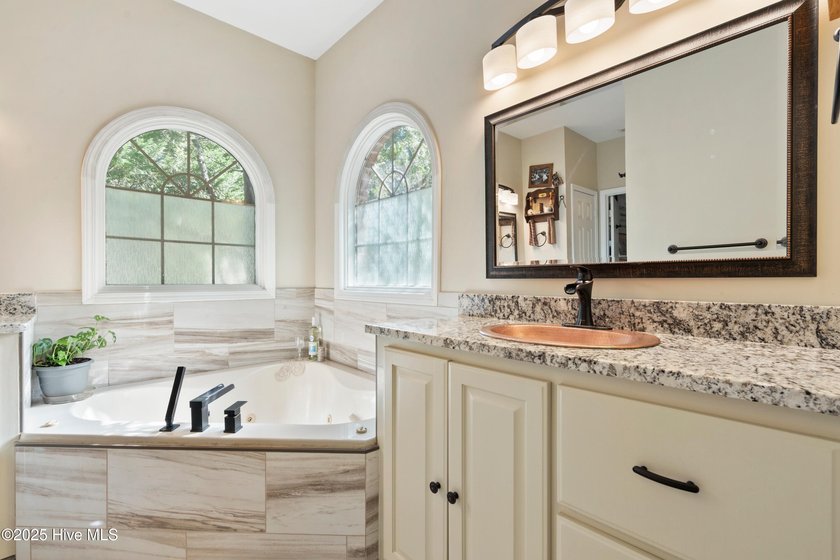 1304 Harbour Watch Property Photo 45