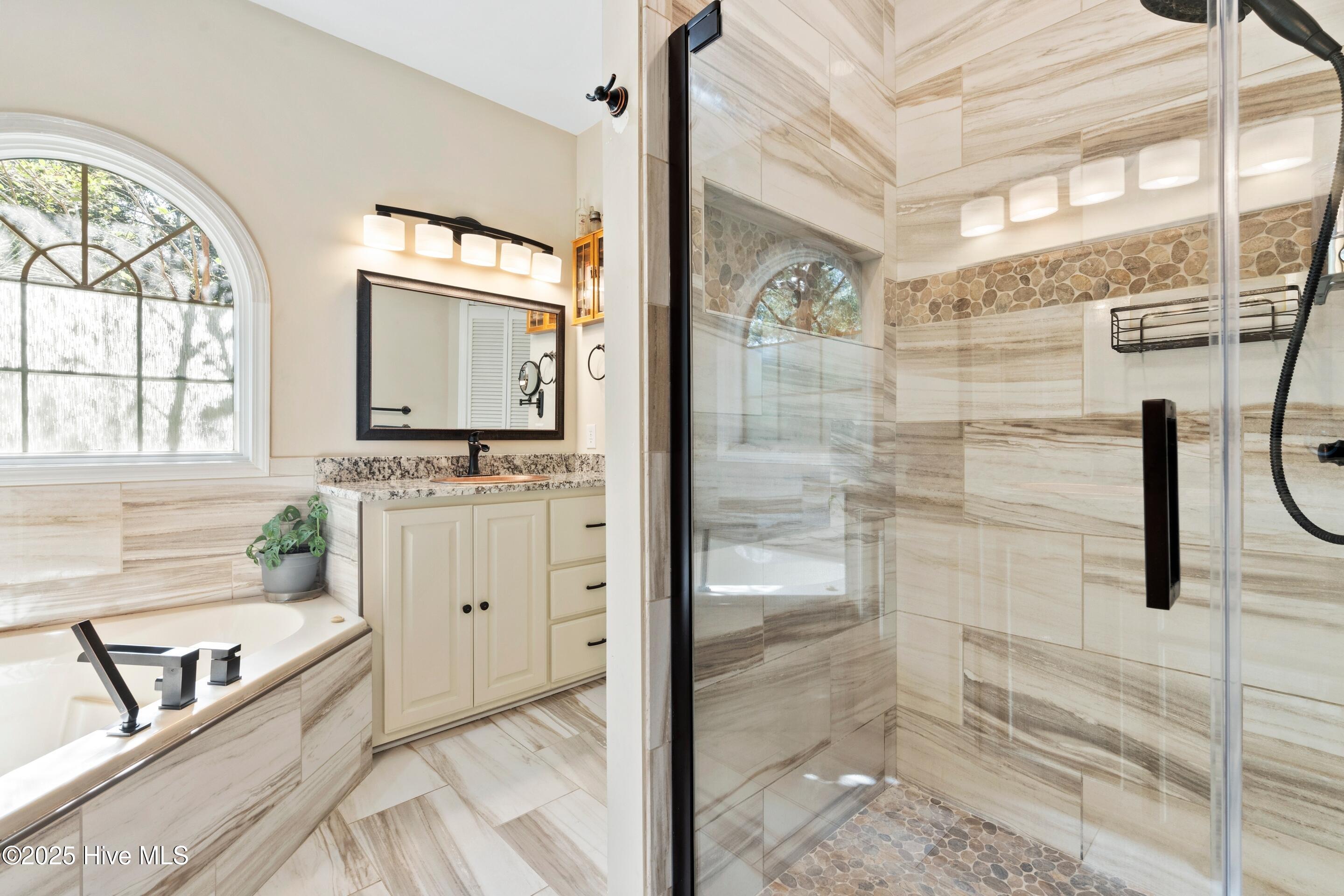 1304 Harbour Watch Property Photo 49