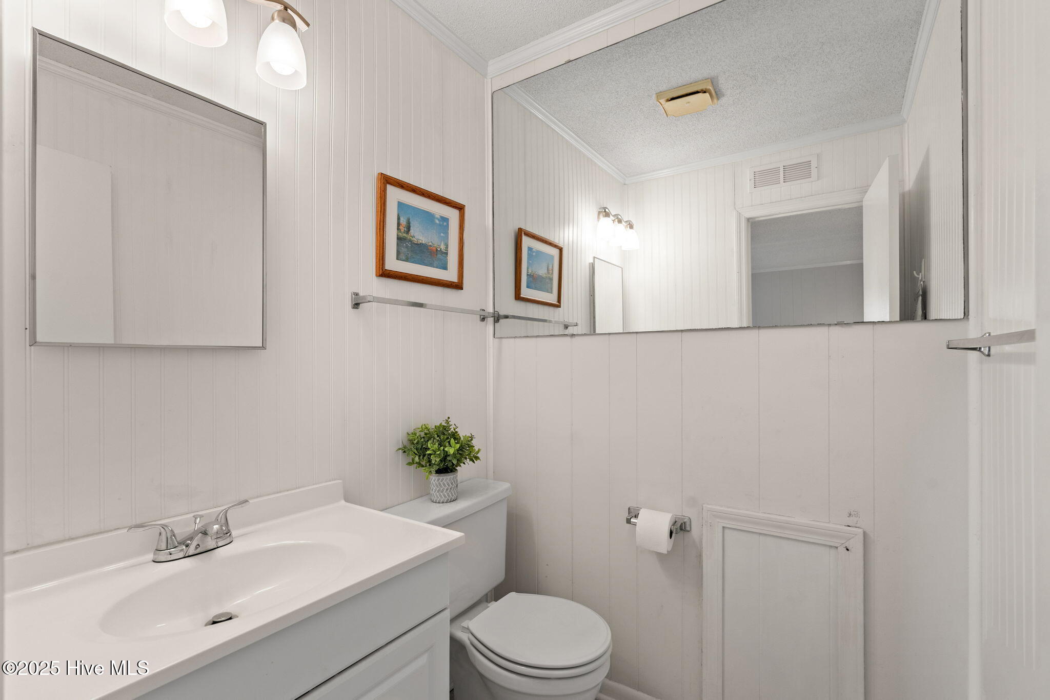 277 W First Street 1c Property Photo 13