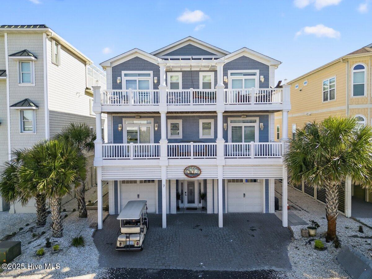 7 Coggeshall Drive W Property Photo 1