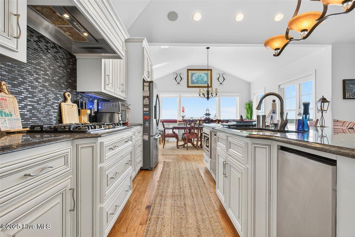 7 Coggeshall Drive W Property Photo 22