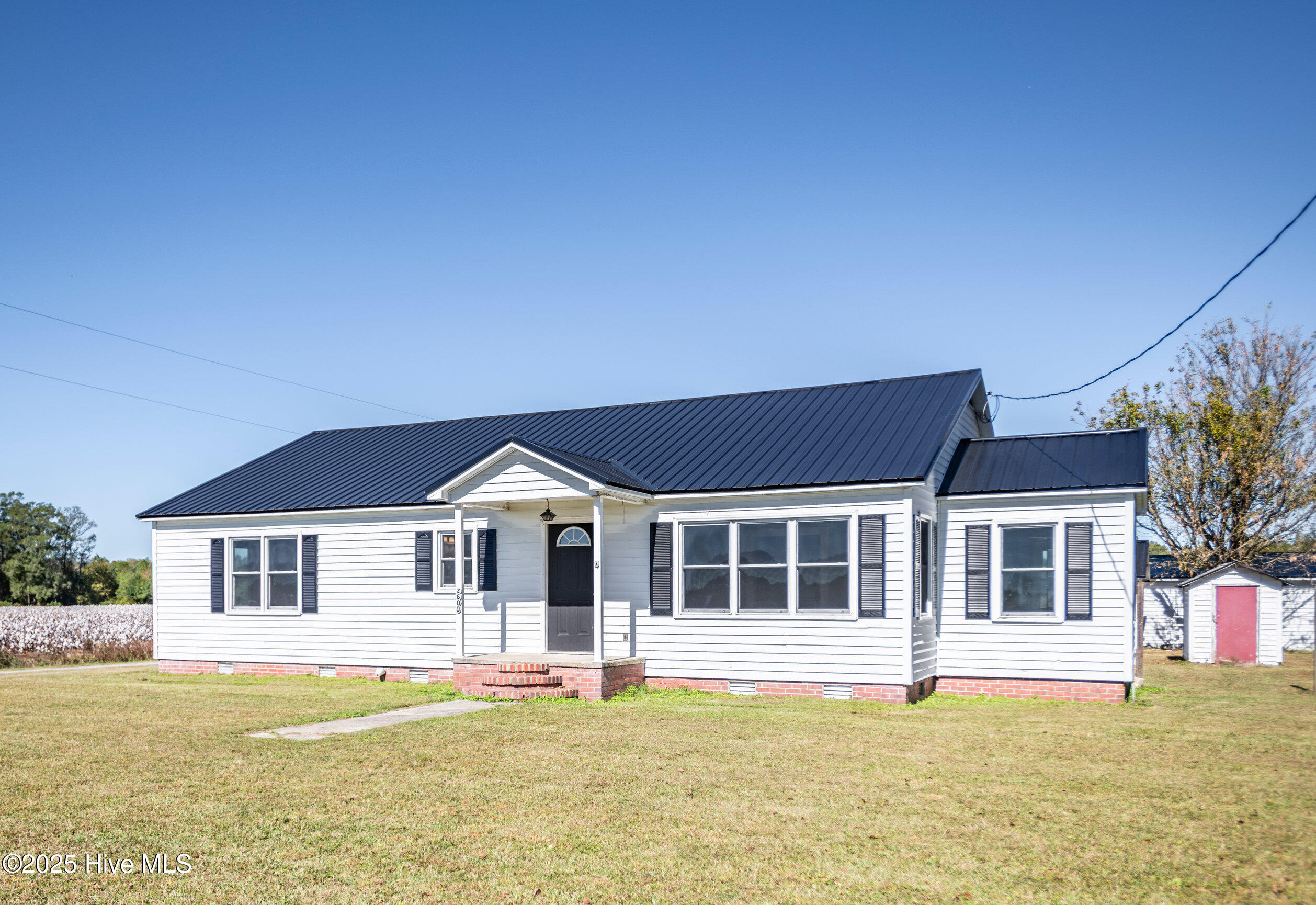 2600 Manning Road Property Photo 1